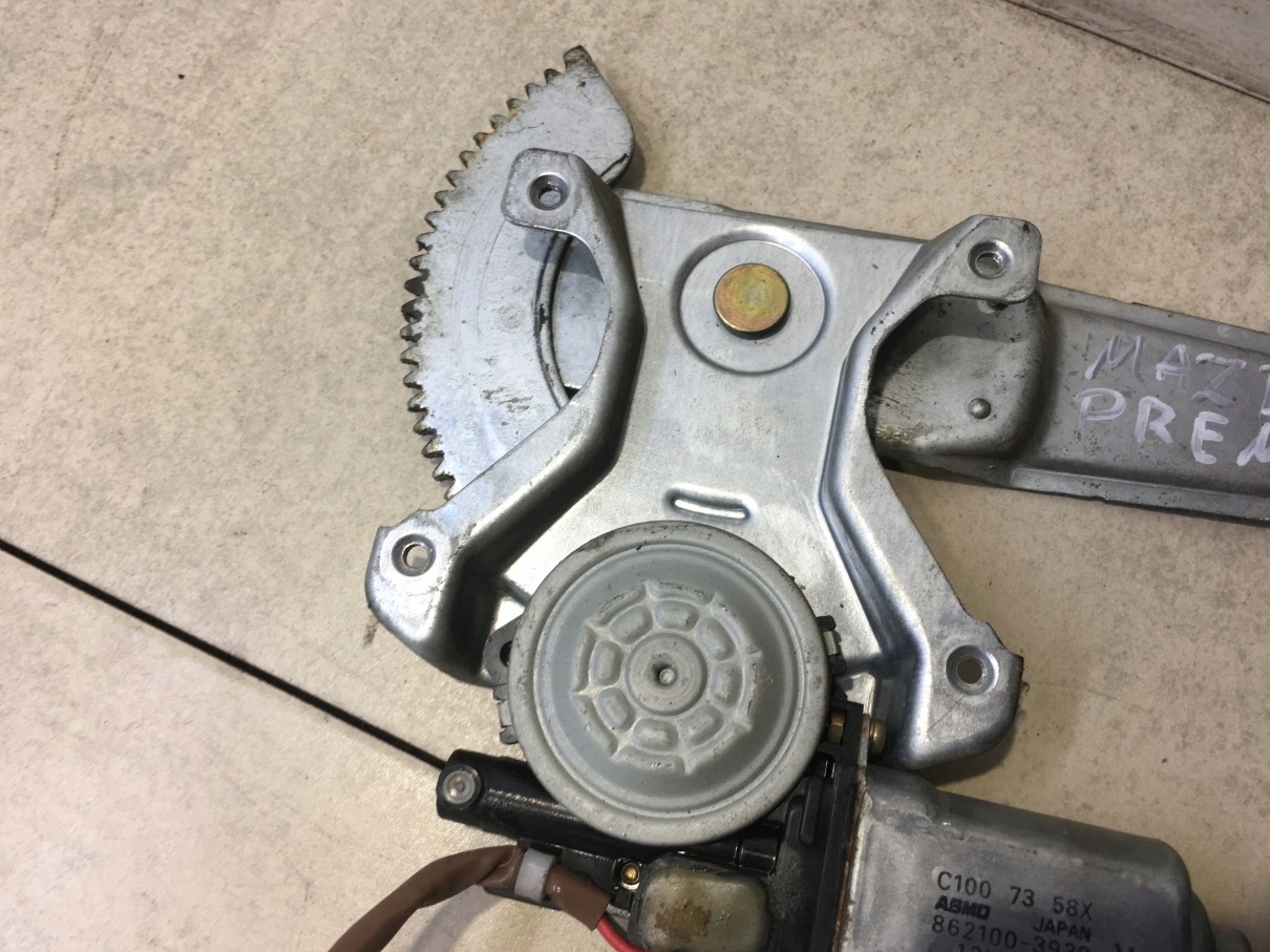 window regulator left rear part MAZDA PREMACY and