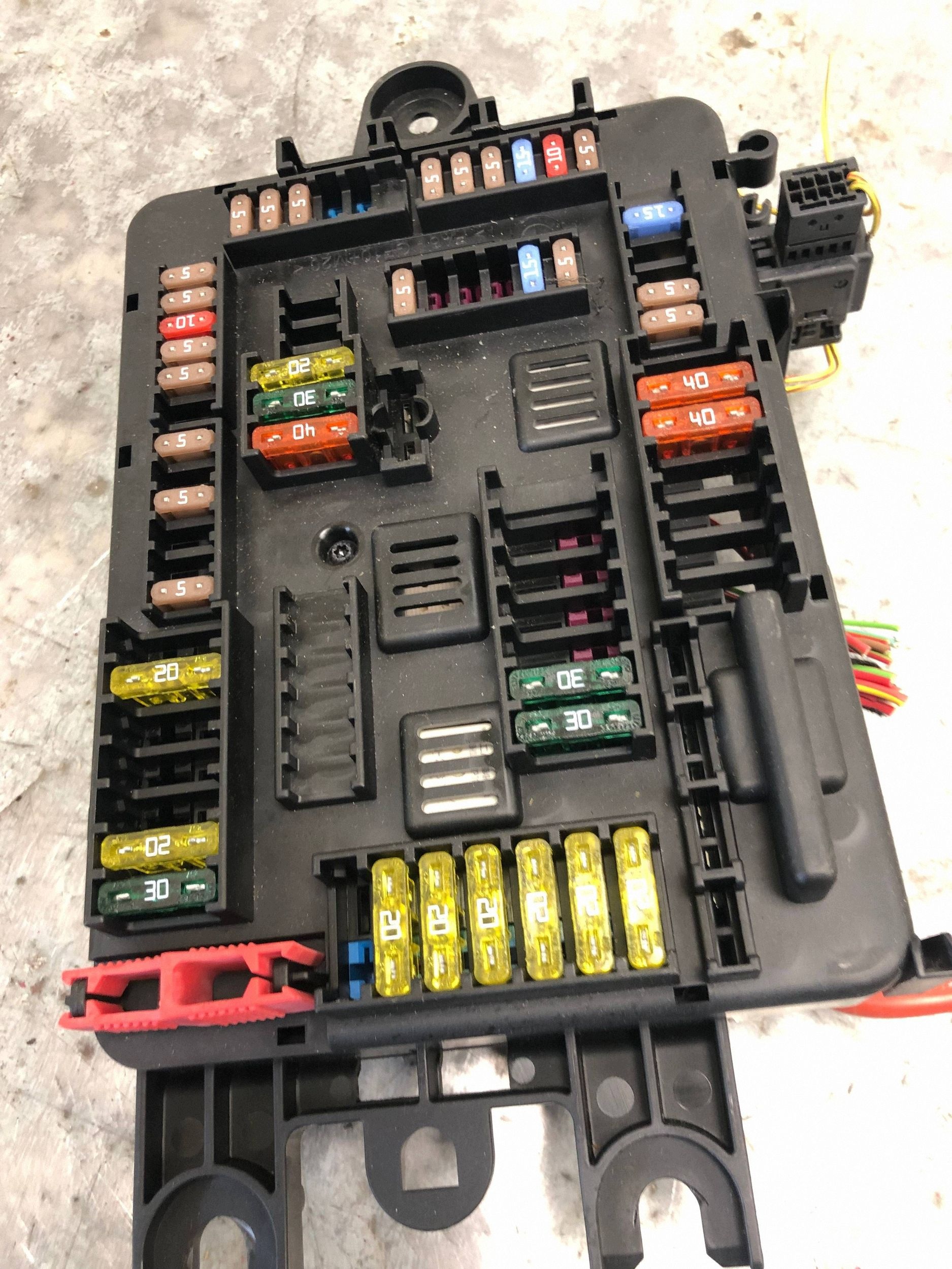 Module fusibles BMW F30 926111102