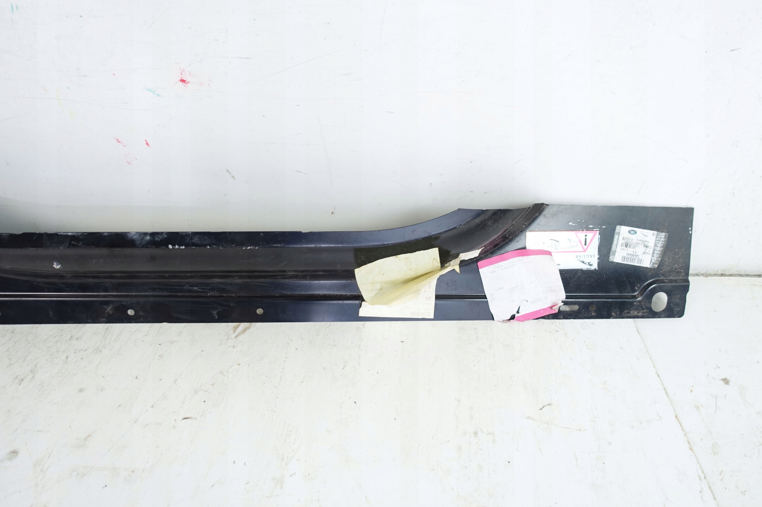 JAGUAR XF X760 2015- pillar console threshold side left