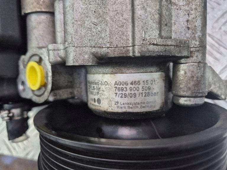 Mercedes C250 CDI S204 servo pump 7693900509