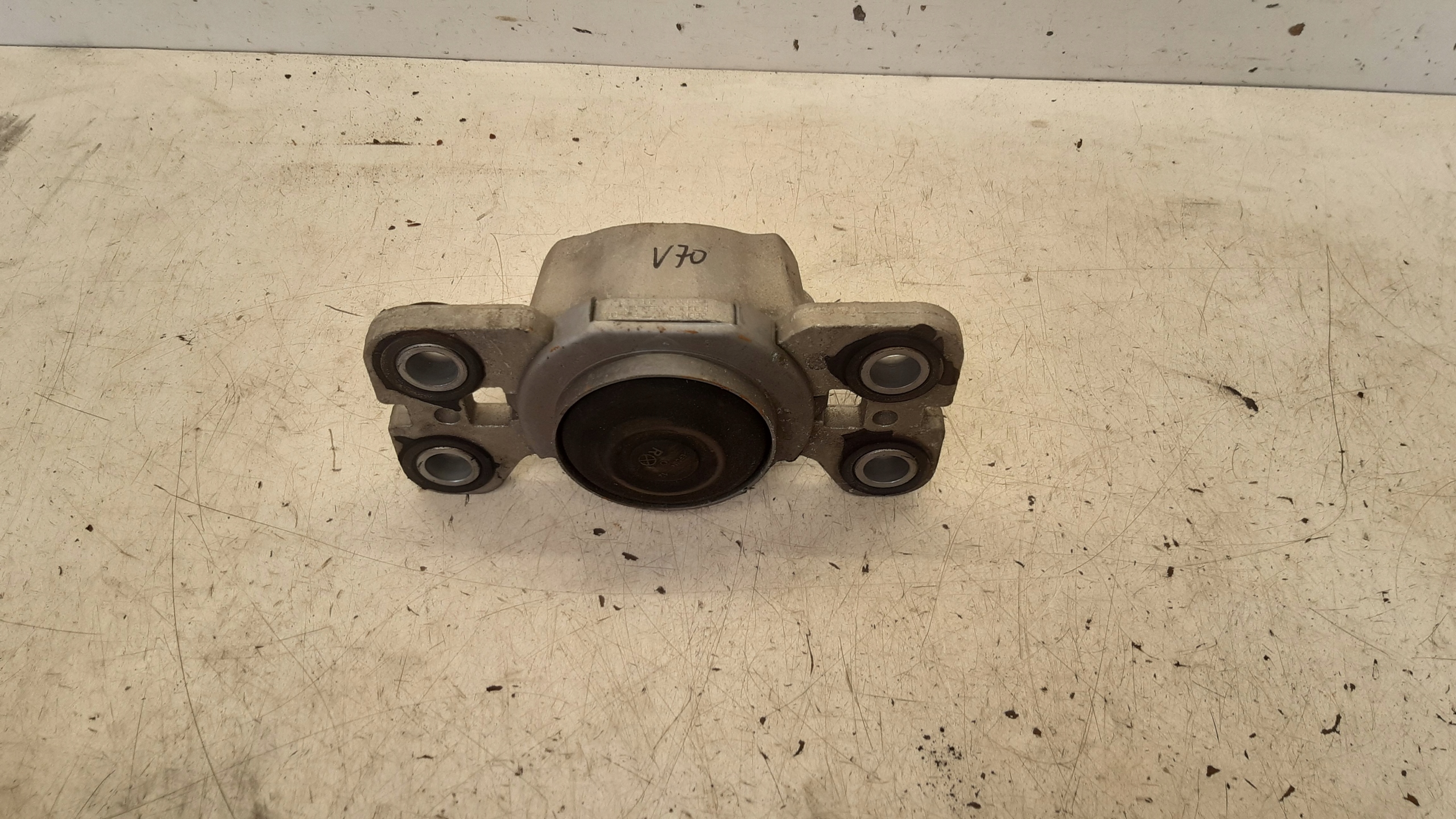 engine mount 8G9N7M121AA Volvo V70