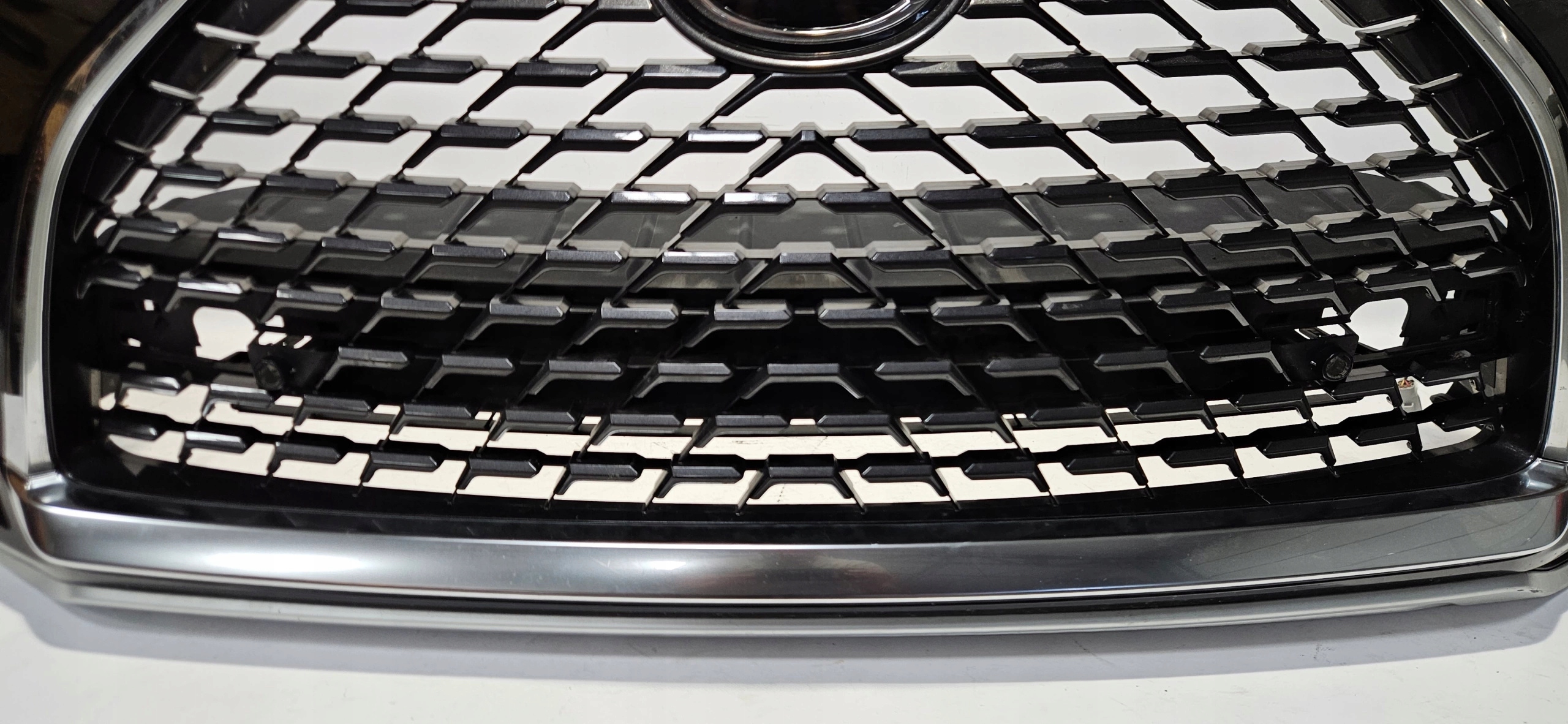 front bumper grille LEXUS RX IV LIFT 19- PDC washers original 52119-4859