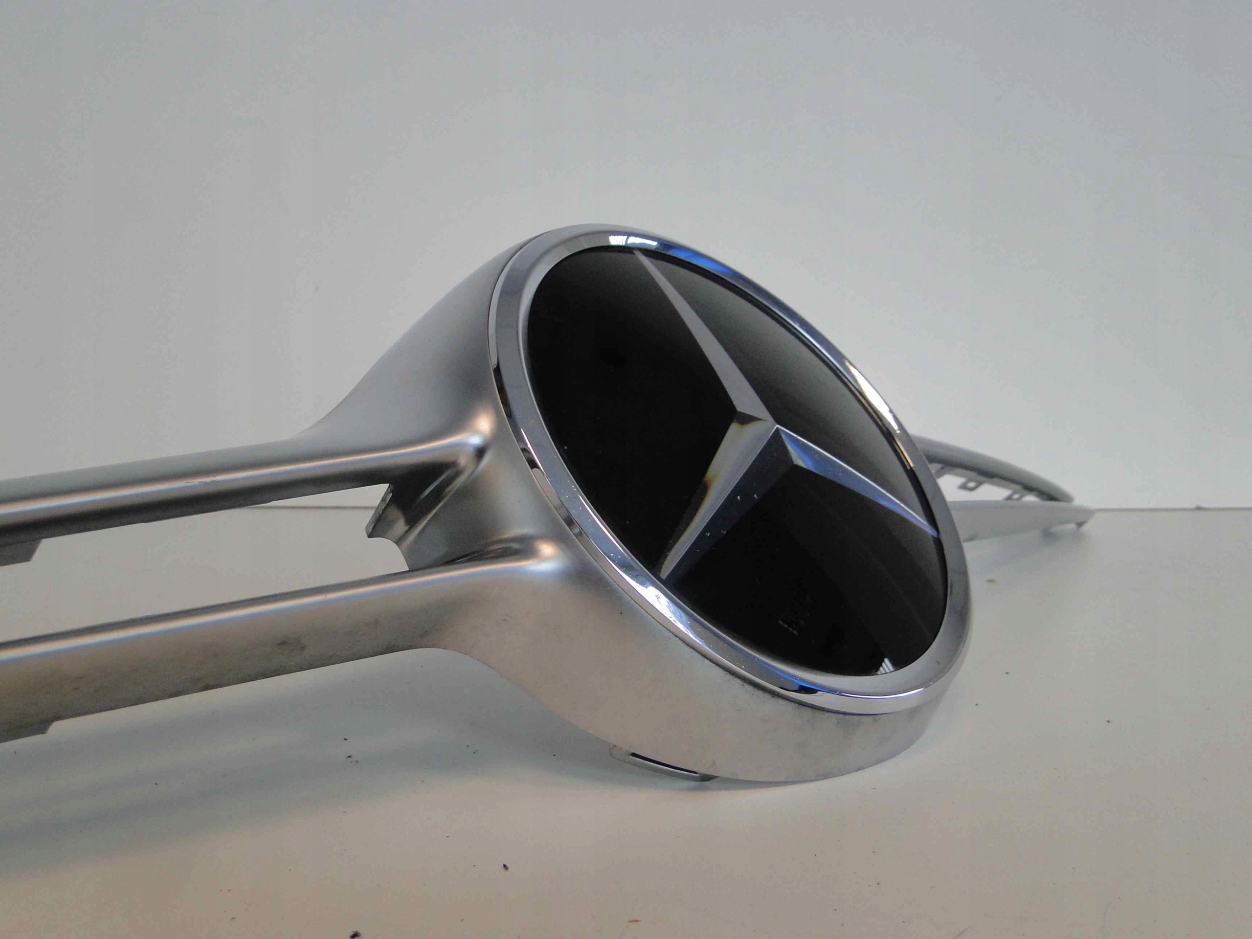 MERCEDES SL R231 231 LIFT LAMEL GRILLA 63 AMG Producent części Mercedes-Benz OE