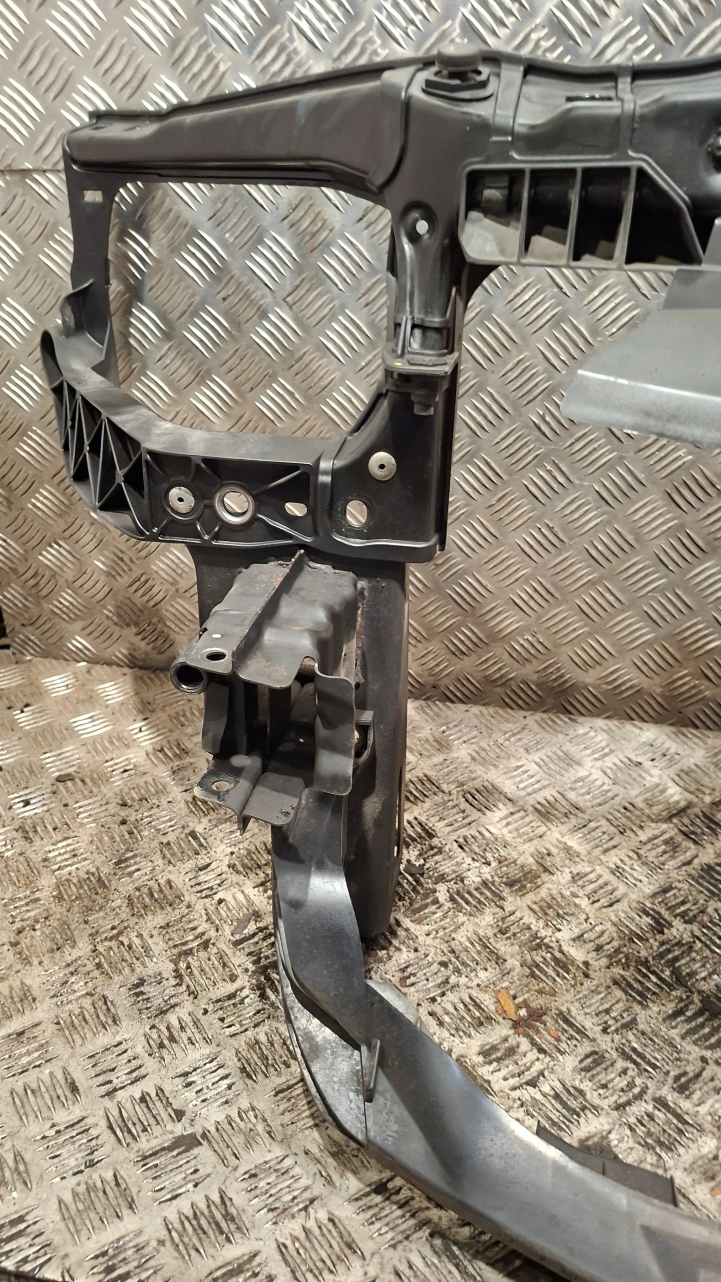 support panel for radiators pillar OPEL CORSA D 1.2