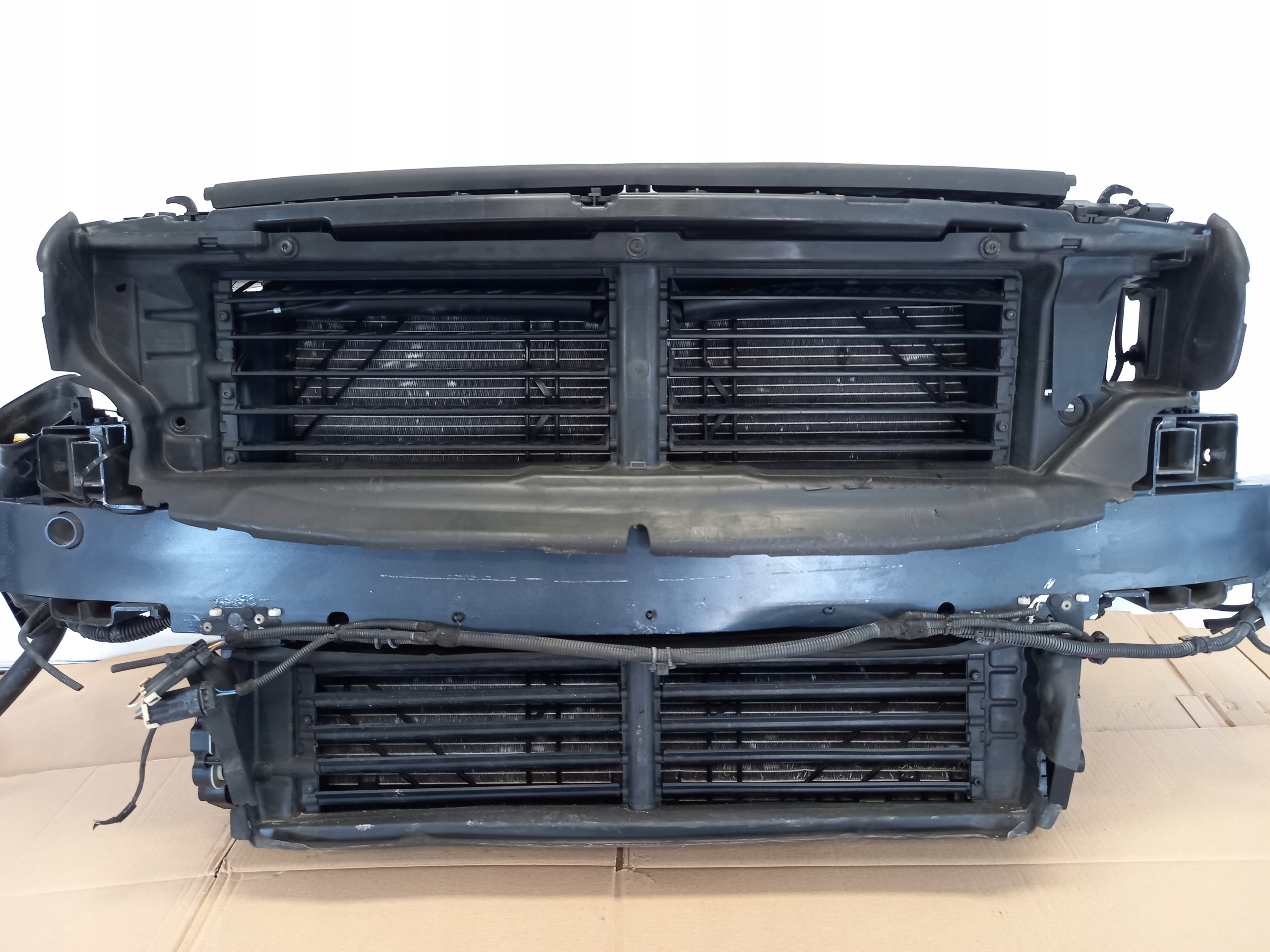 PAS PRZEDNI BELKA CHŁODNICE VOLVO S90 II V90 II B4 B5 B6 MILD-HYBRID Numer katalogowy części 32138764 P32222287 31690552 31420206