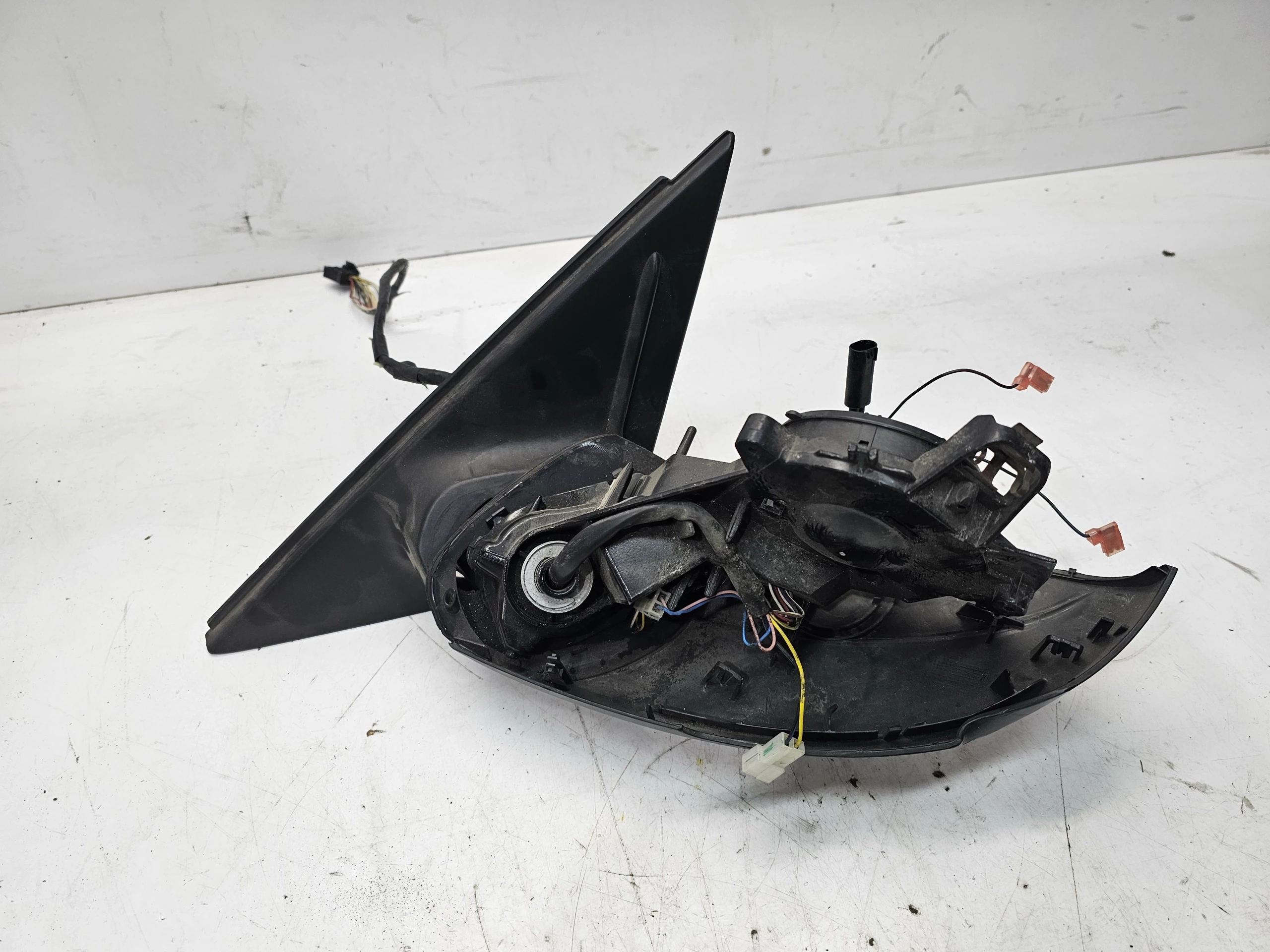 support mirrors of left AUDI Q5 8R 8R1857409B 14 PIN