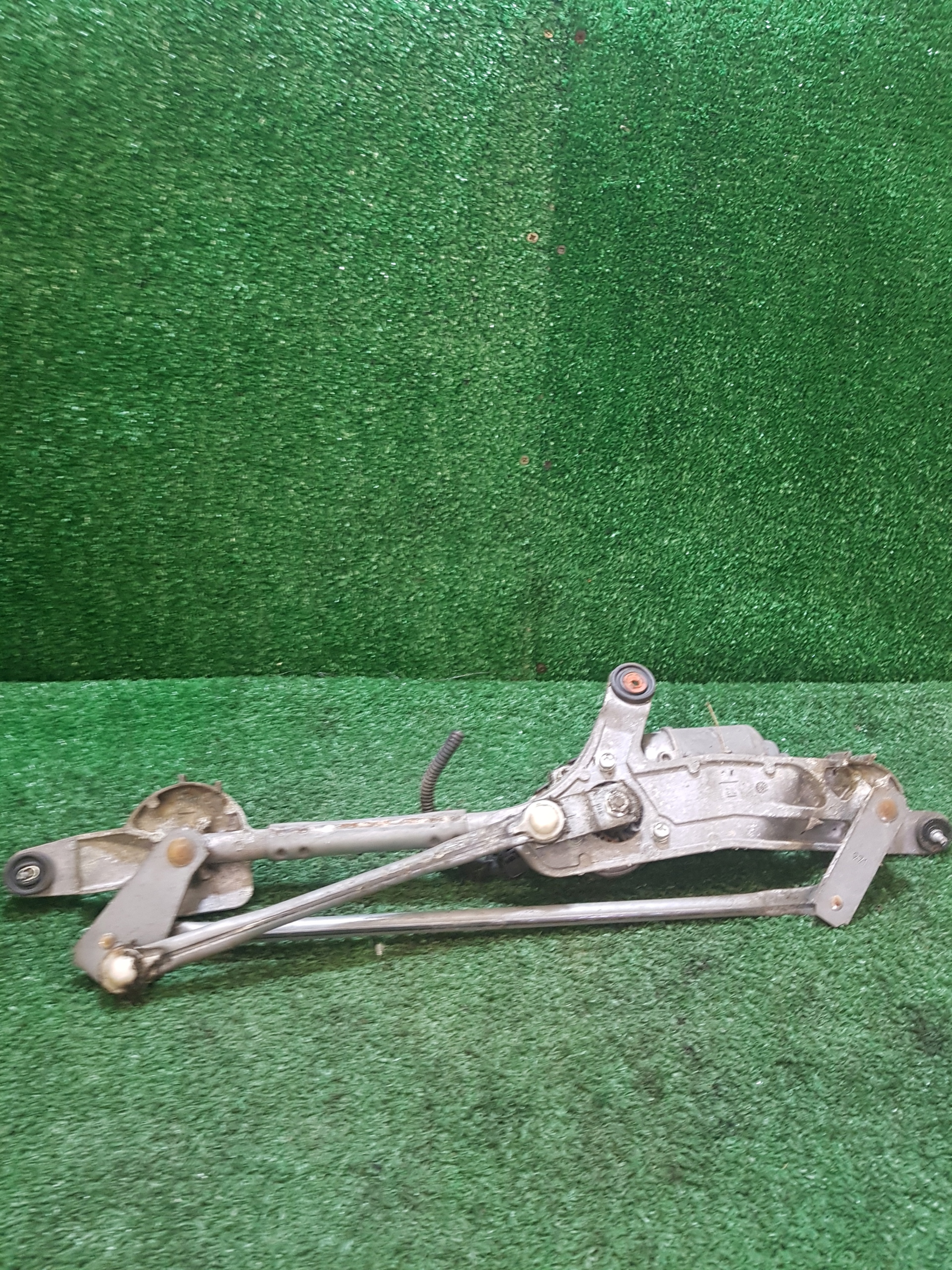 wiper mechanism front OPEL INSIGNIA 13227392
