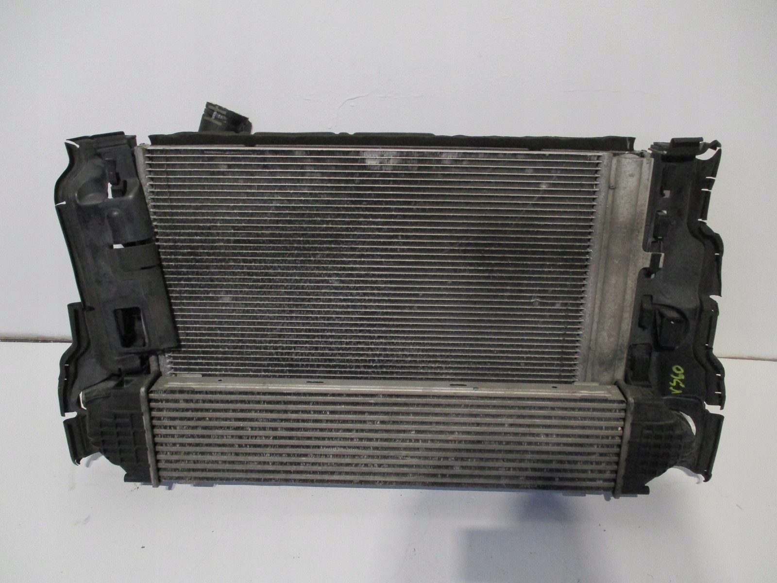 radiator radiator VOLVO V60 18R