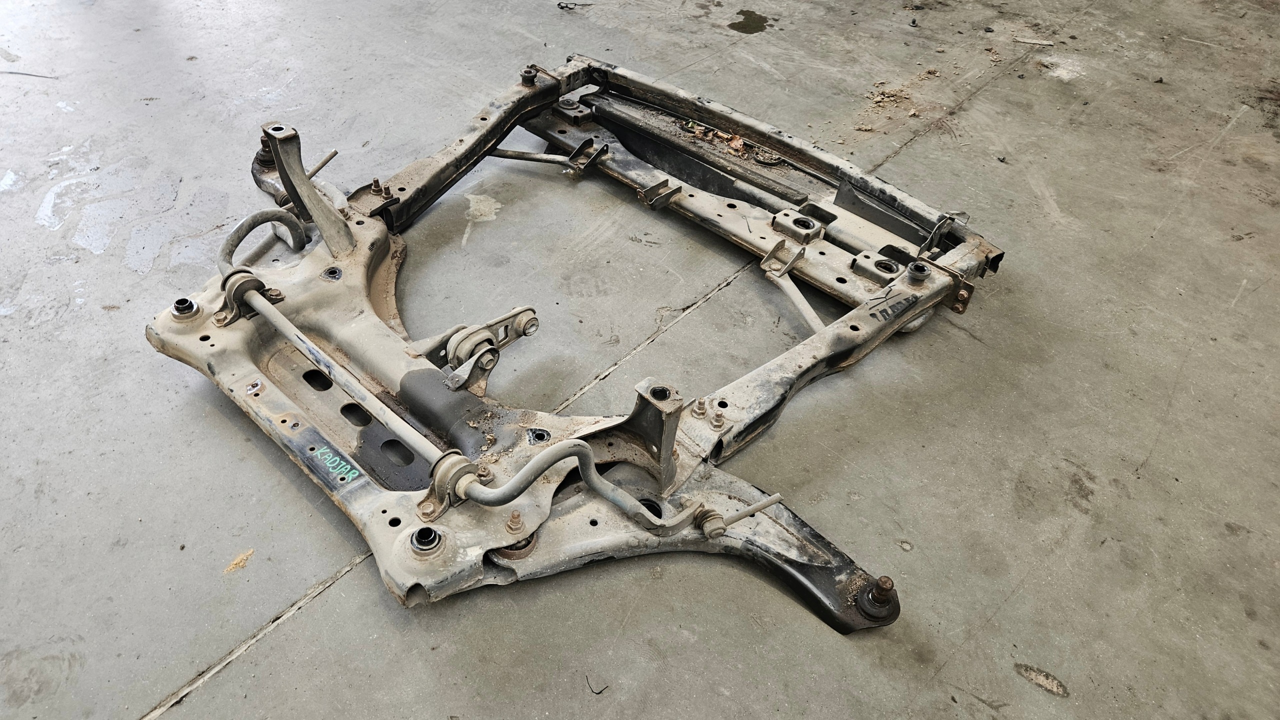 RENAULT KADJAR assale assale anteriore culla motore completi