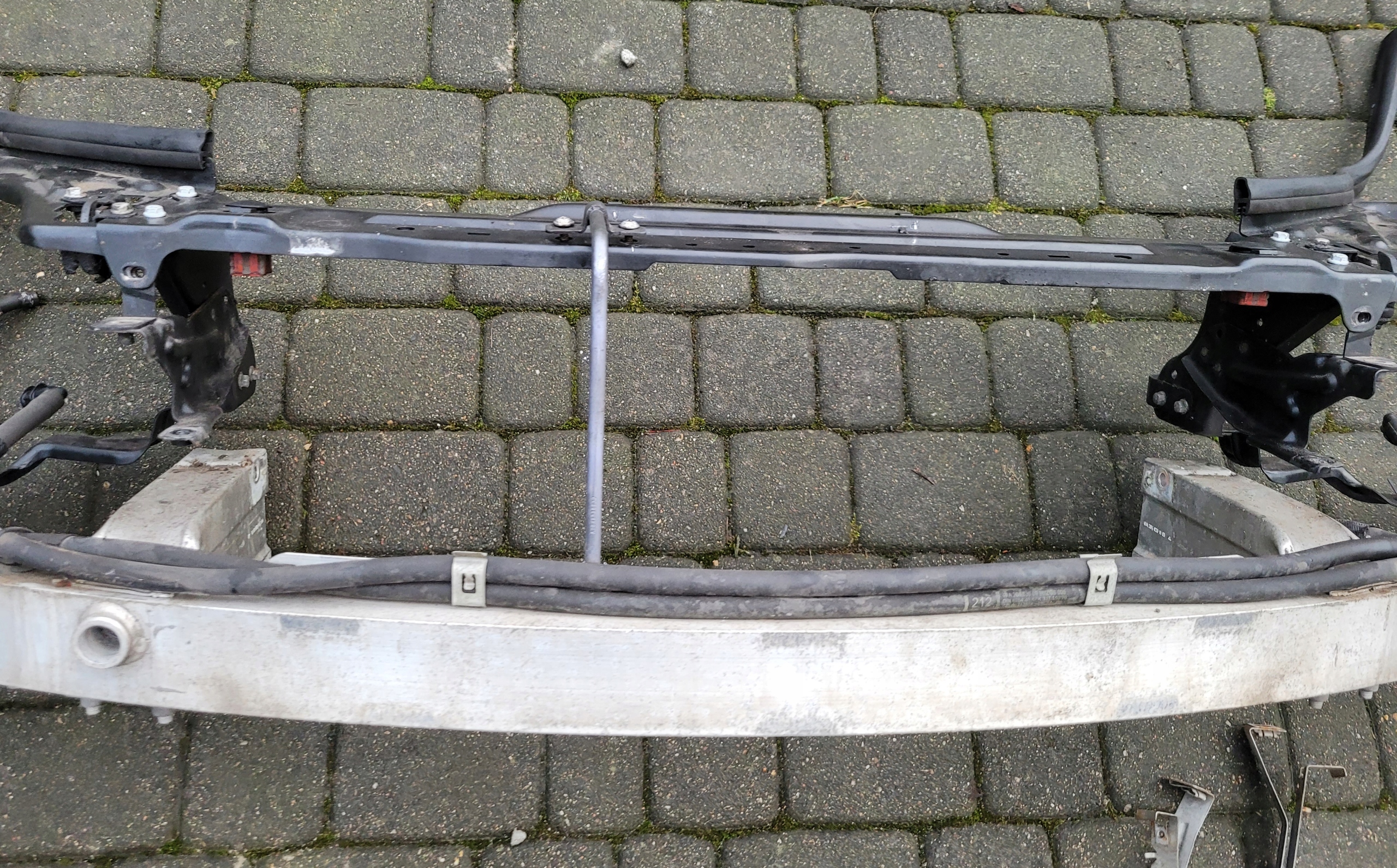MERCEDES W204 CDI 07-11 support panel for radiators pillar iron CZOLOWKA