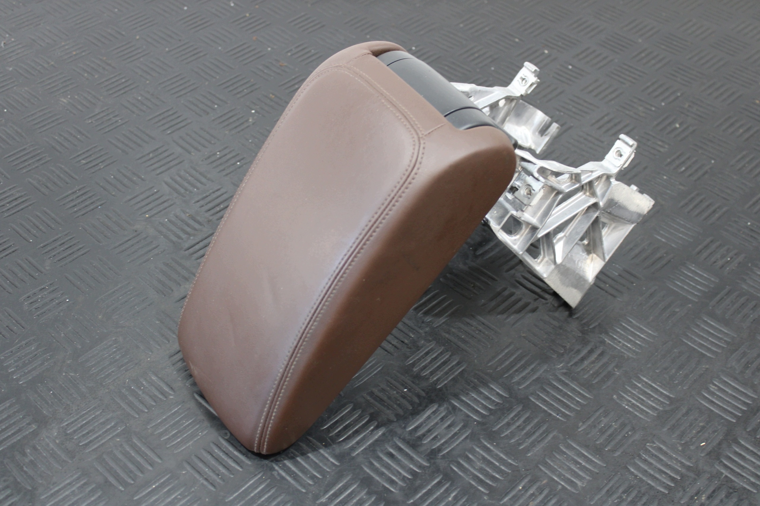 Armlehne AUDI A3 8V0 8V4 2013