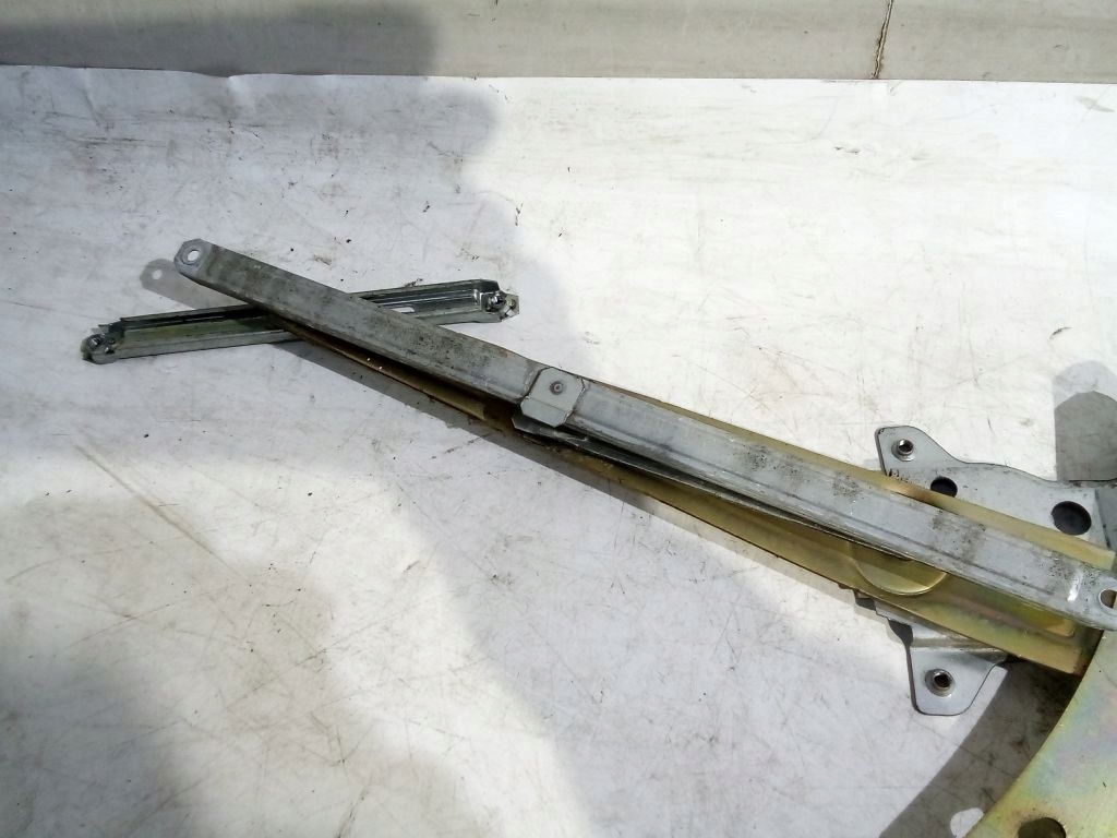 Suzuki Jimny 3 III window regulator left front elektr 2 PIN
