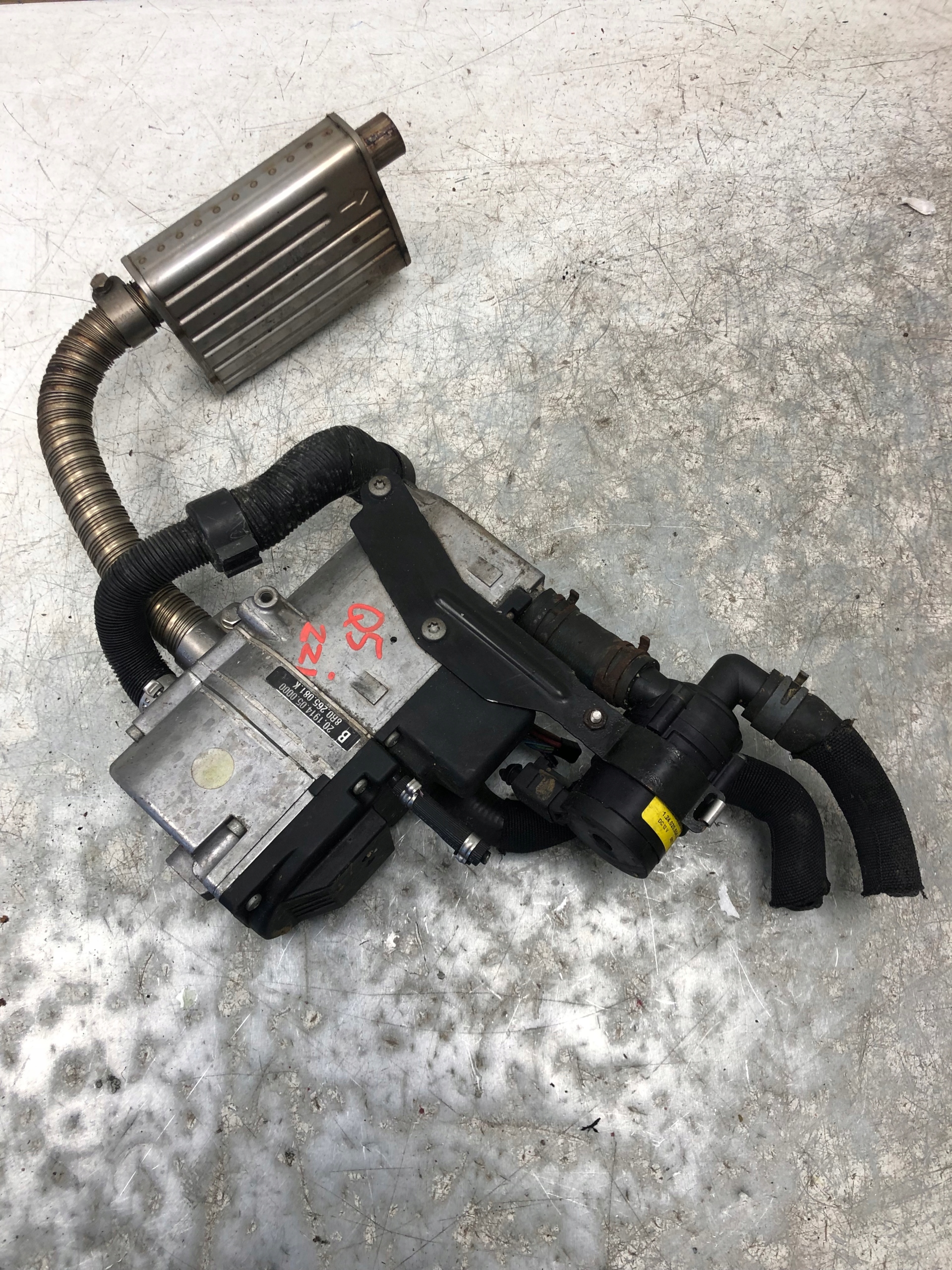 WEBASTO OGRZEWANIE POSTOJOWE AUDI Q5 8R0265081K Numer katalogowy części 8R0265081K WEBASTO OGRZEWANIE POSTOJOWE