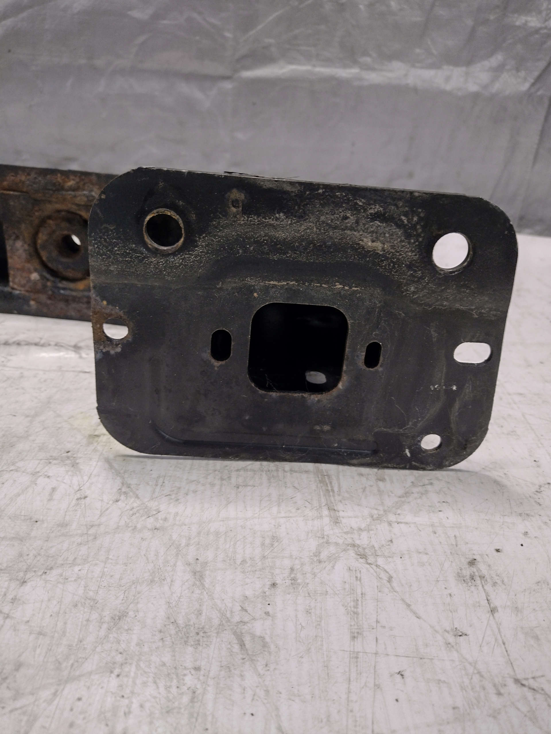 bumper support rear part Ford Kuga MK1 and