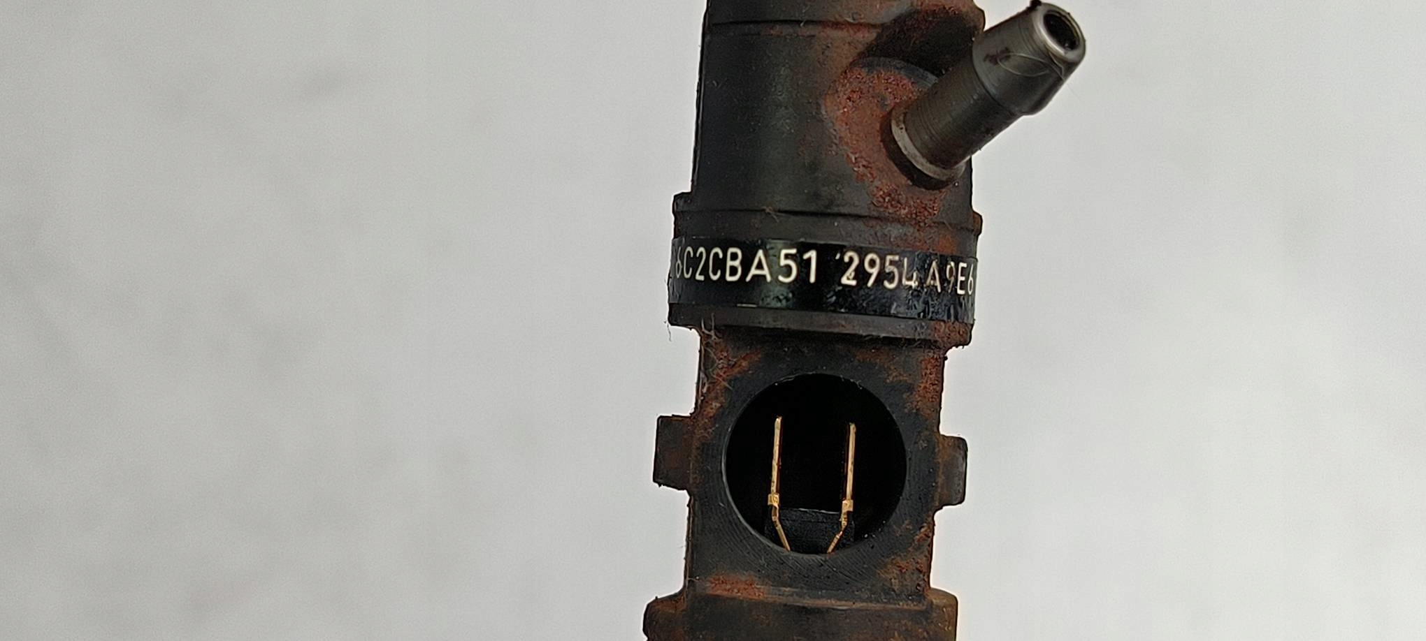 injector 1S4Q-9F593-AF FORD FOCUS MK1