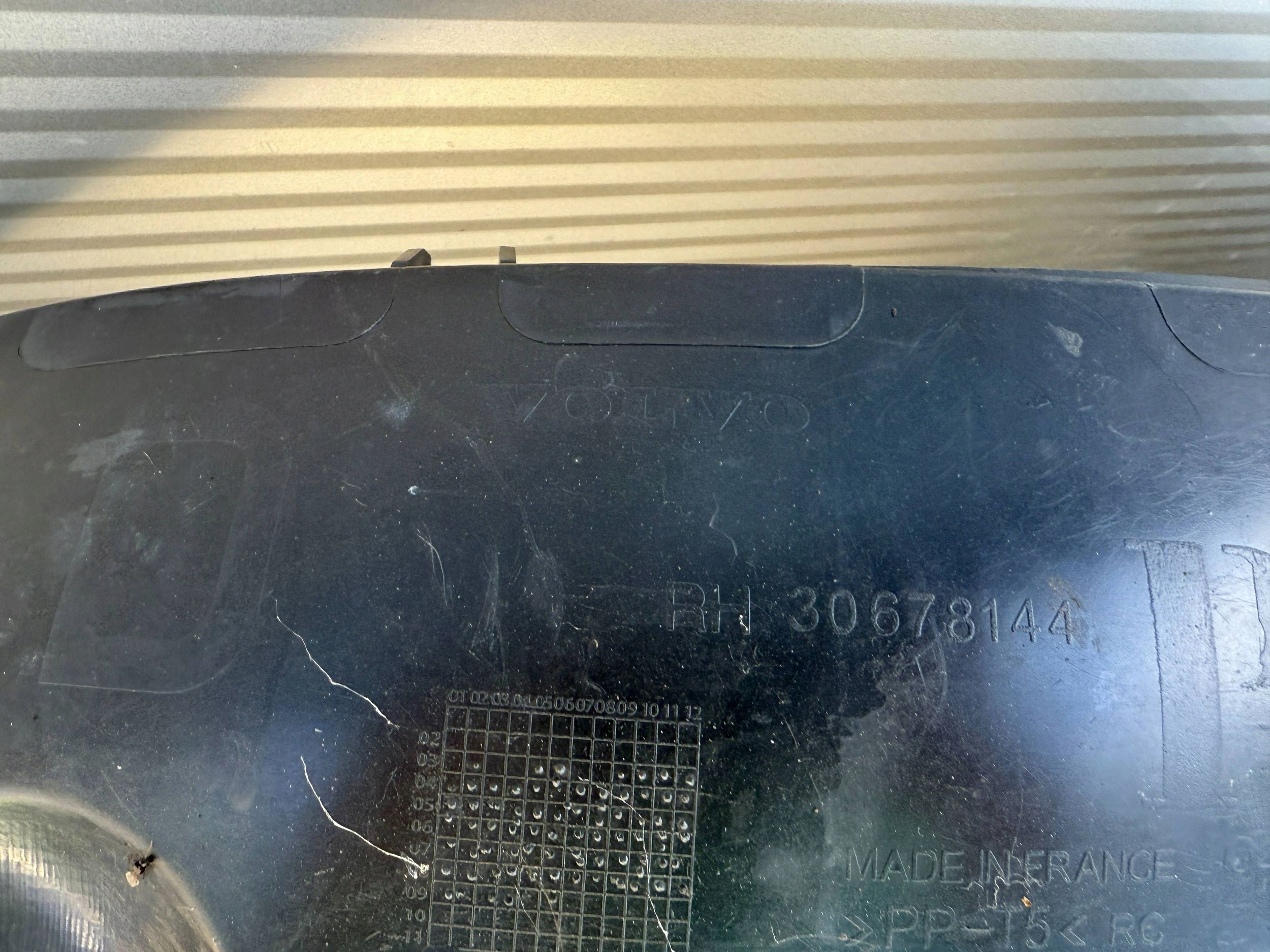 Volvo S40 08- mudguard right front front
