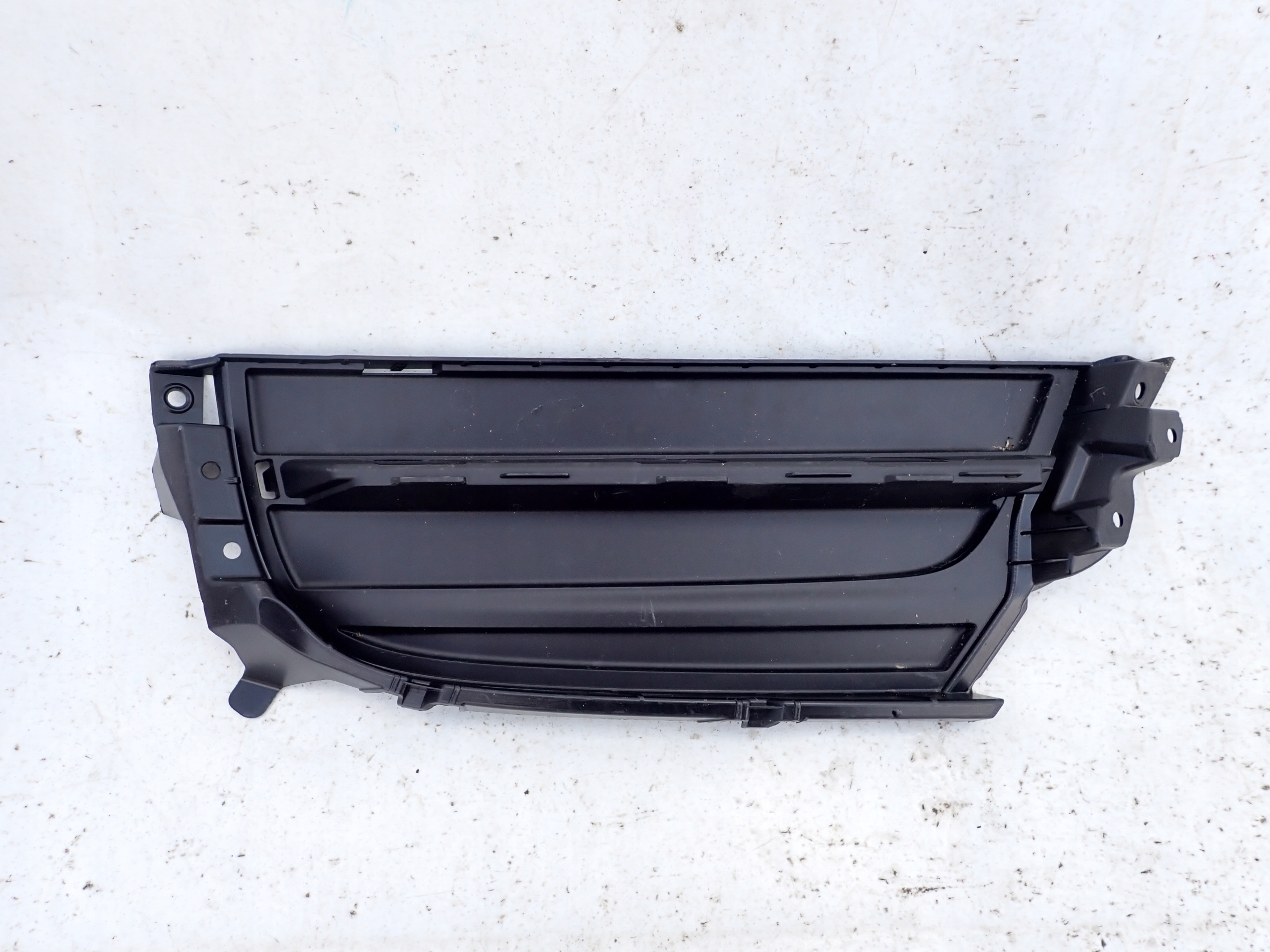 PORSCHE PANAMERA II 971 grid of a bumper left front