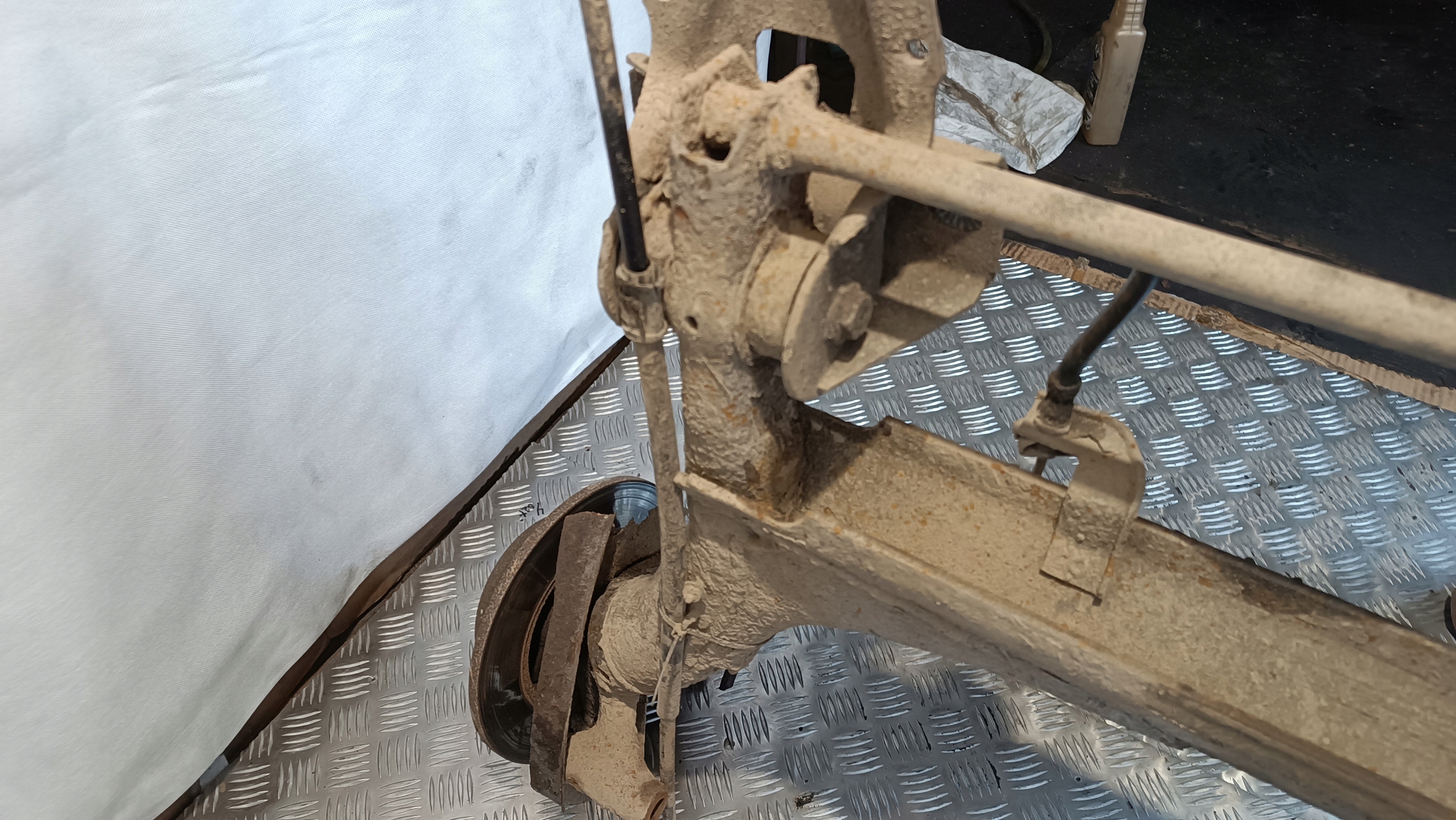 Achsträger hinten AUDI 80