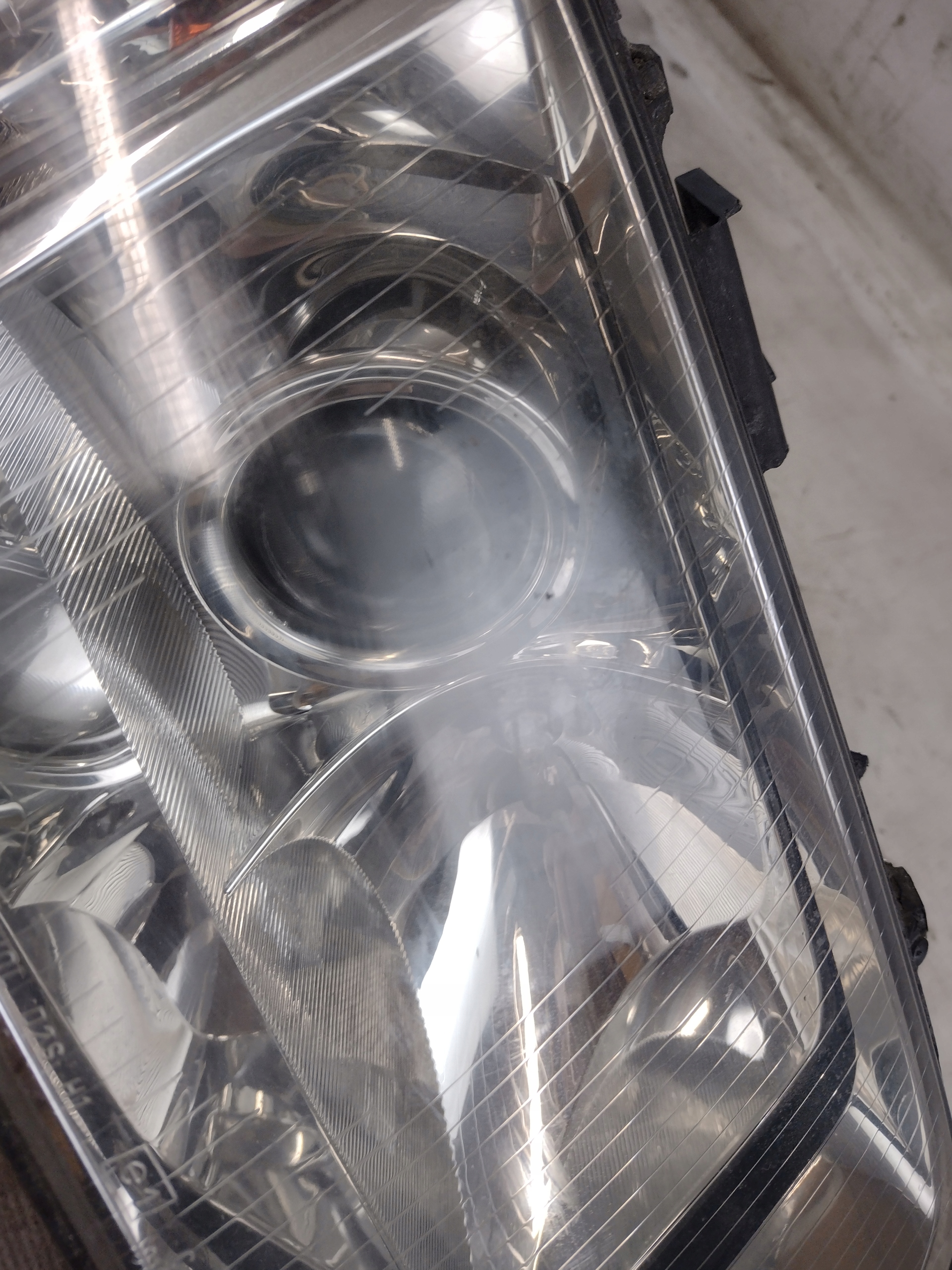 light right front Audi A6 C5 Xenon