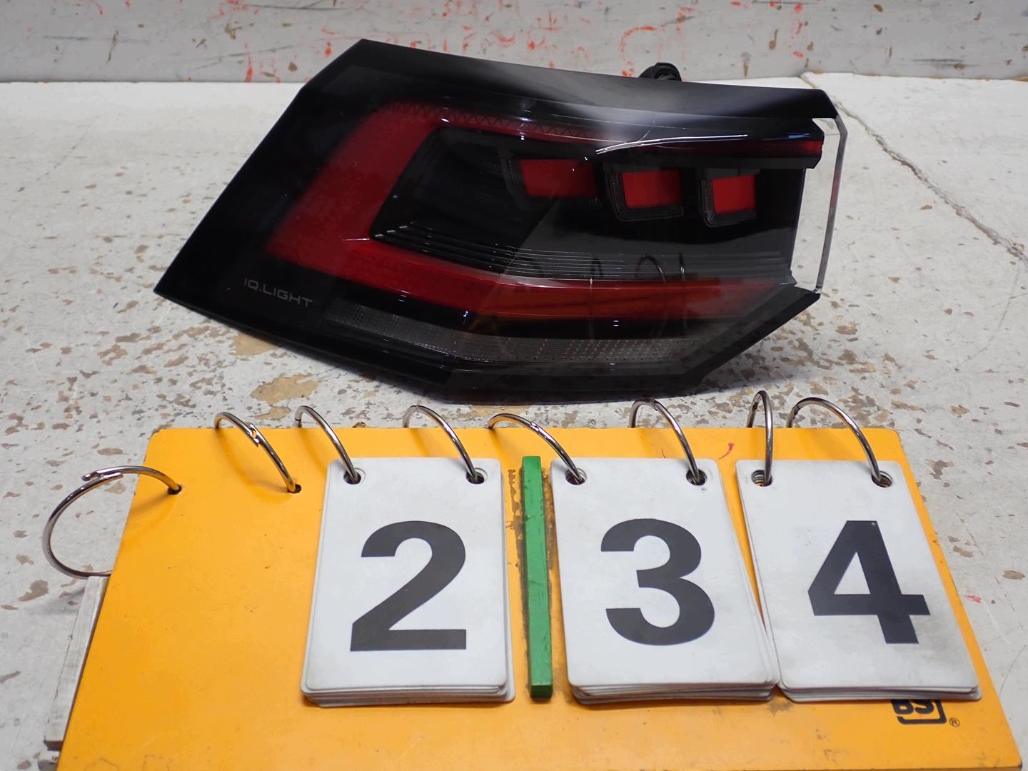 light rear part rear left VW GOLF VIII LIFT 2024- 5H0945207B