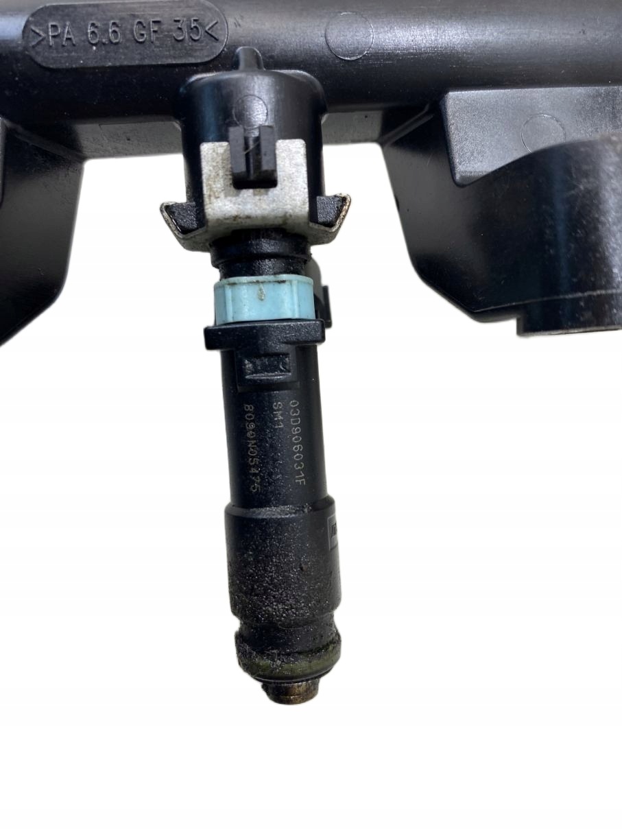 Rampe injection FABIA II 1.2 03D133319J 03D133329B 03D906031F