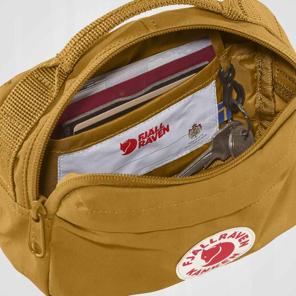 Saszetka biodrowa Kanken Hip Pack Graphite Cechy dodatkowe brak miejsce na telefon naszywki wodoodporna