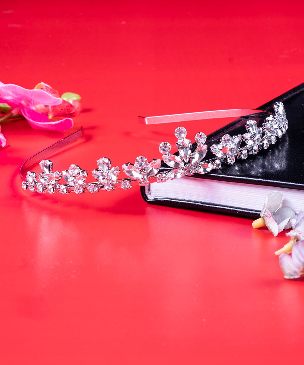 Opaska ślubna diadem kryształki srebrna Marka Inna marka