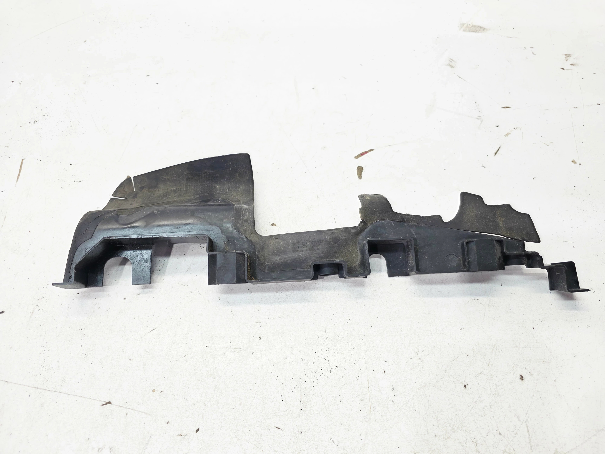 luftansaugkanal links AUDI A4 B7 8E0121283AD