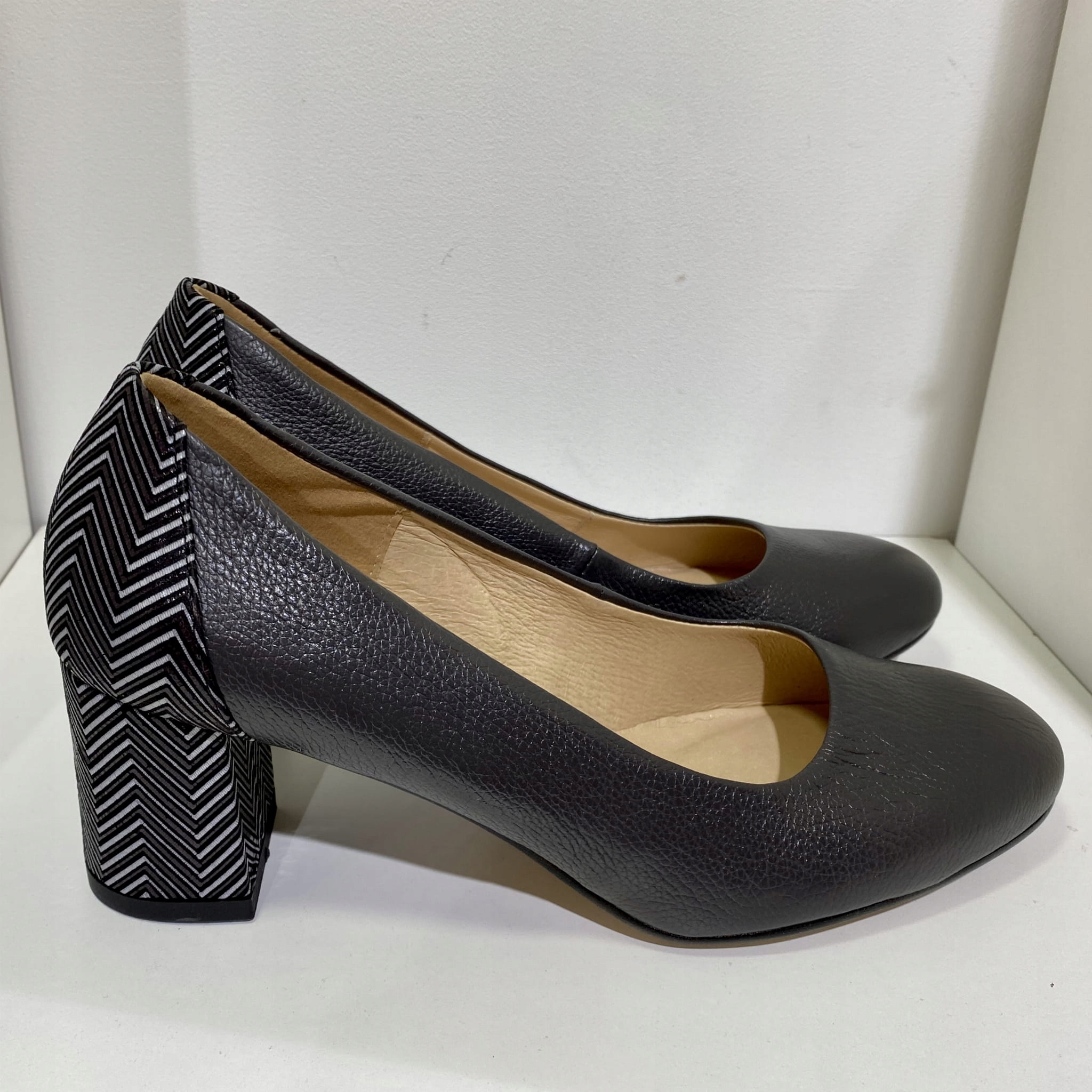 Dámské lodičky Higo z kůže 1997 popelavé 36, P