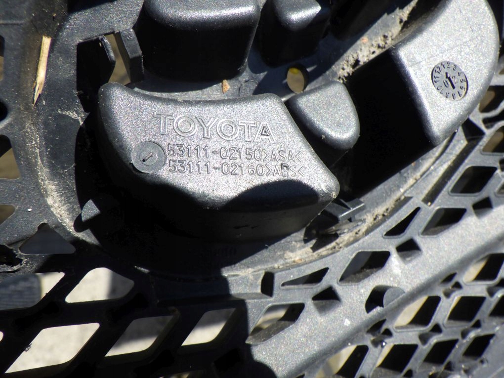 TOYOTA COROLLA E12 GRIGLIA