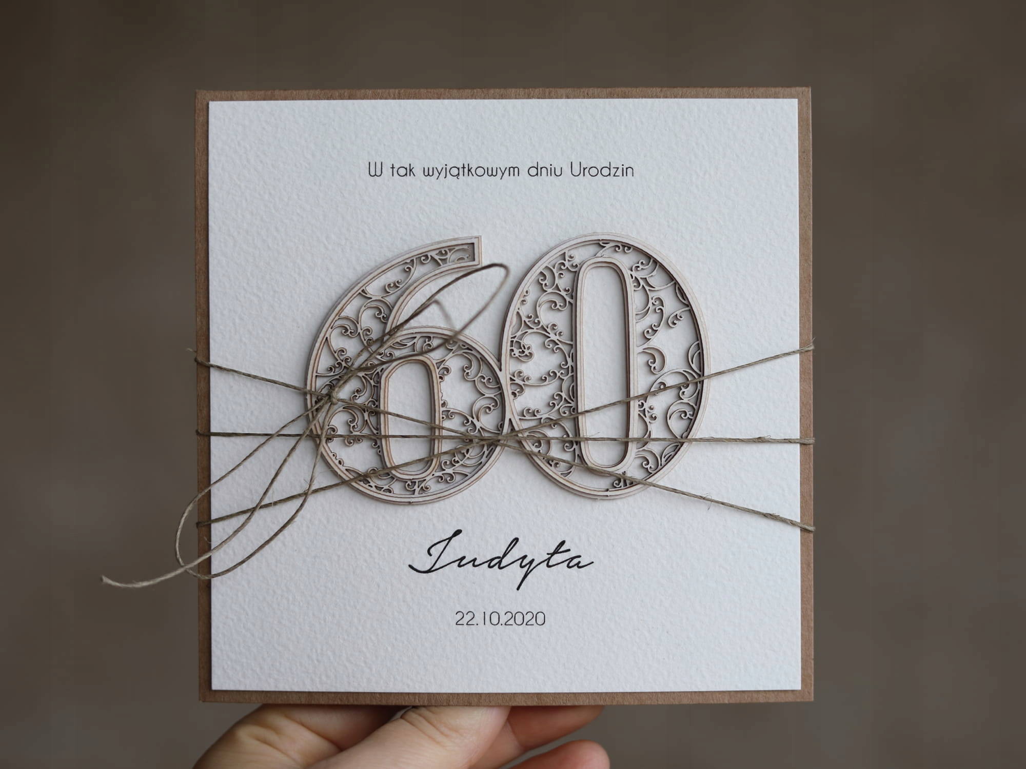 Ručně vyrobená kartička k 60. narozeninám s personalizací