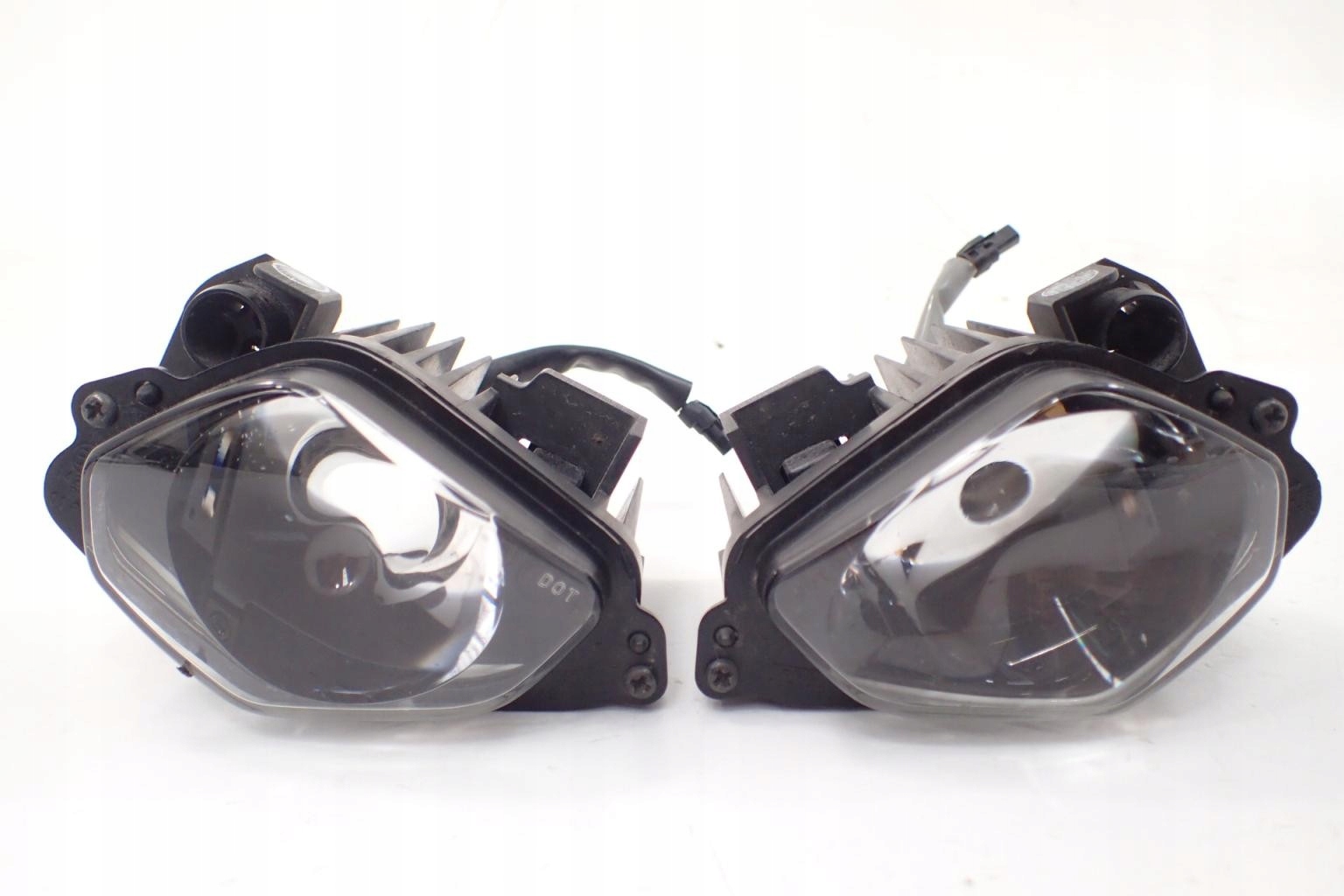 127591 - Yamaha MT-10 16 передняя фара