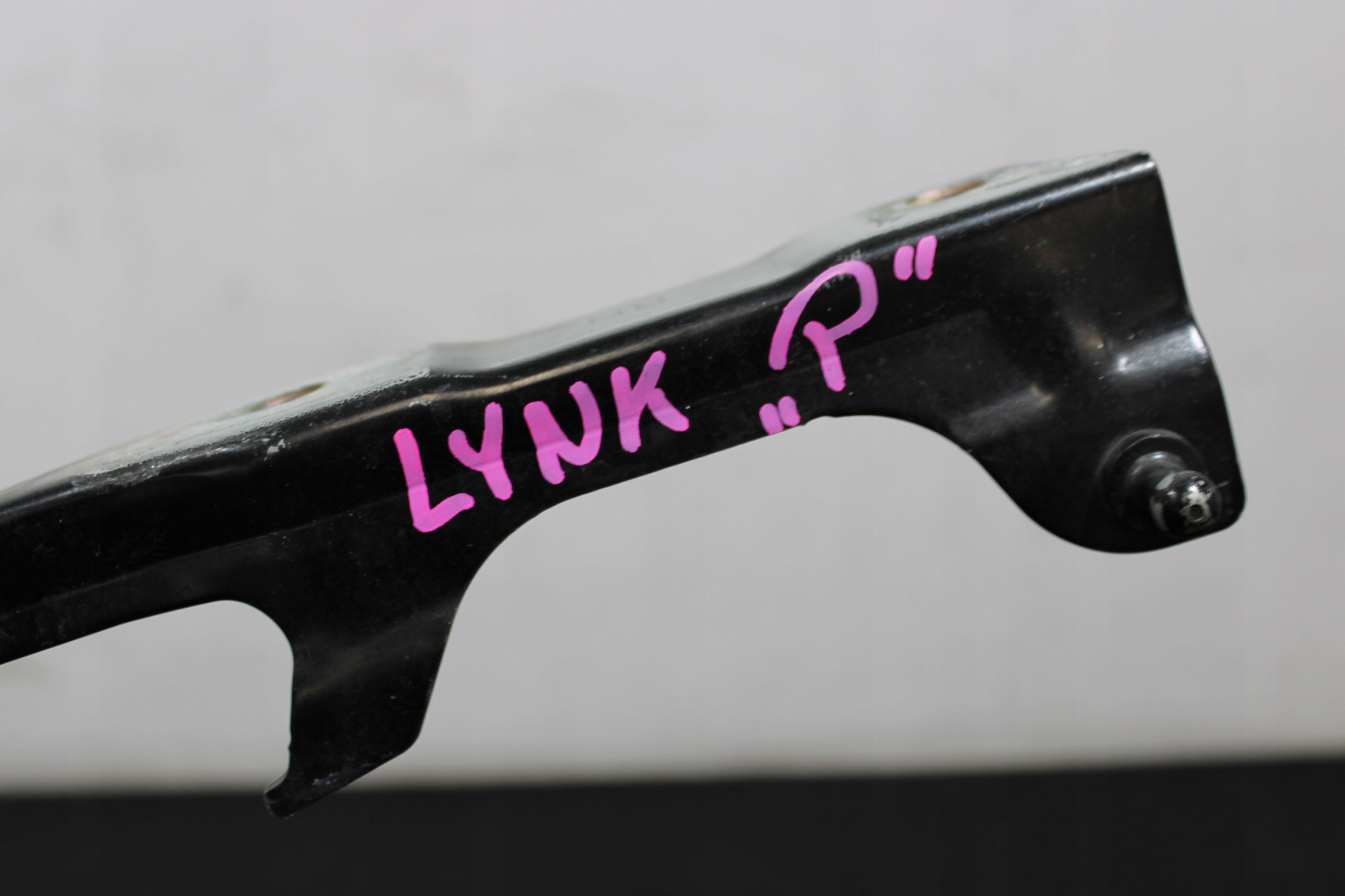 hinge bonnets right 8888765257 LYNK&CO LYNK & CO 01 LIFT 2021