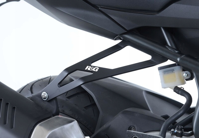 EH0075BK - КРІПЛЕННЯ ВИХЛОПУ RG HONDA CBR250RR (17 -) BLACK