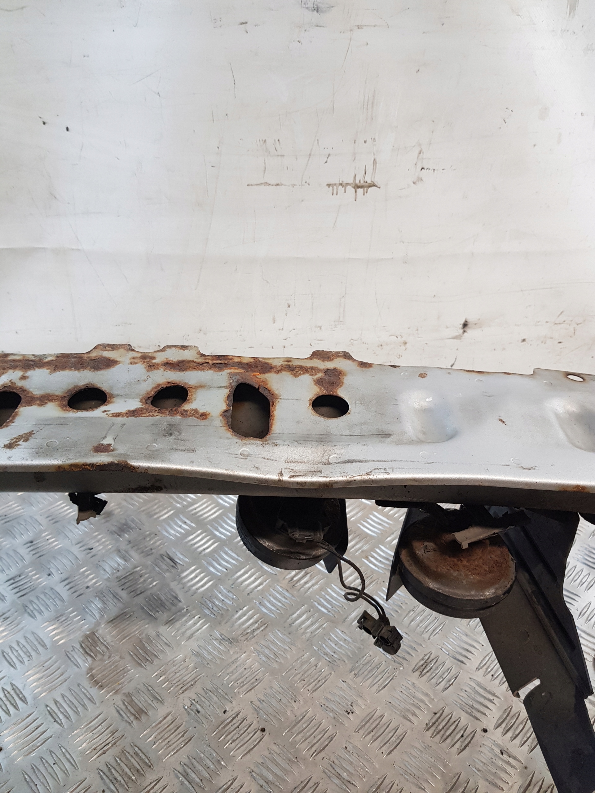 bumper support front FORD FOCUS MK2 LIFT 08R