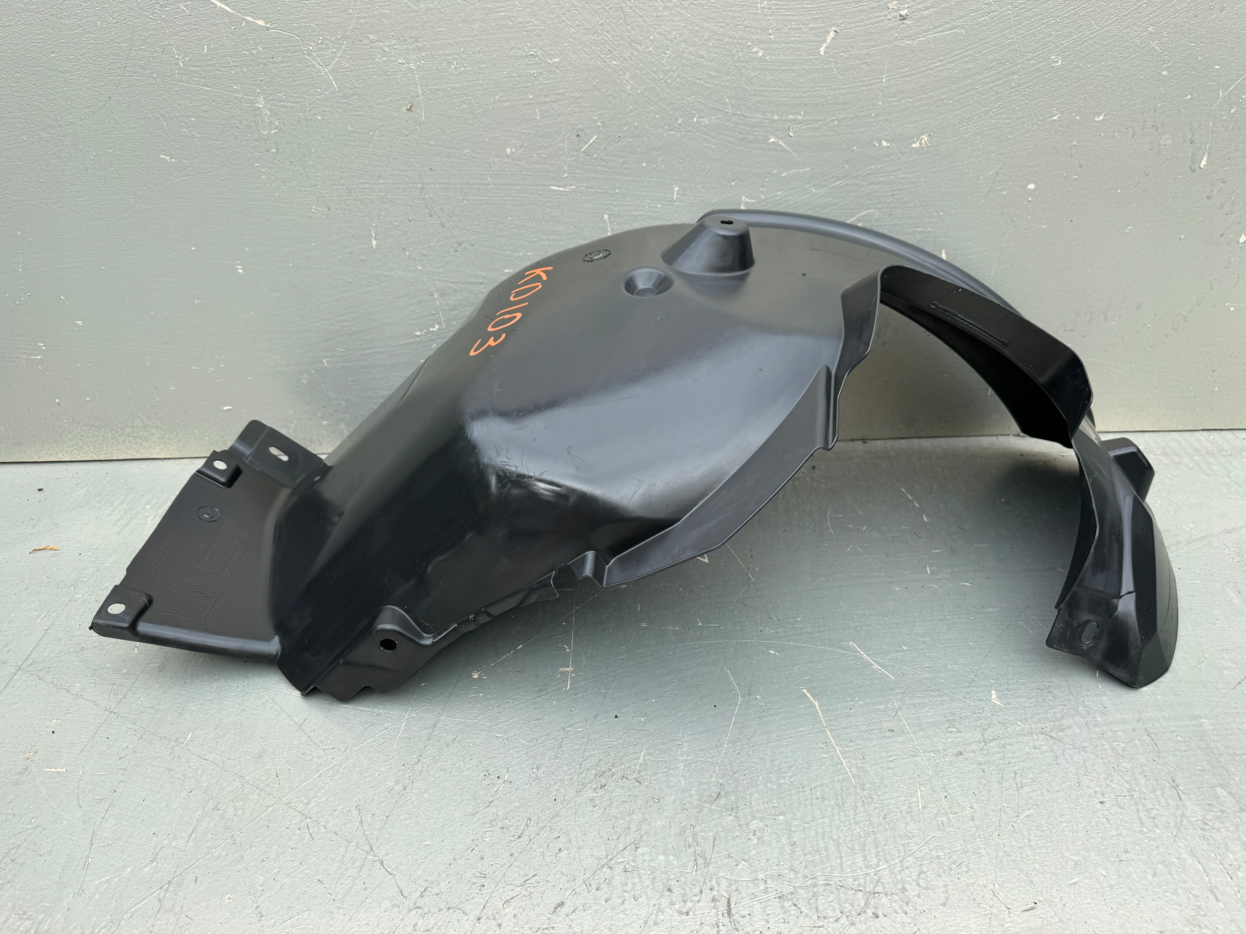 BMW 1 И E81 E87 04-11r ПОДКРИЛЬНИК ЛЕВЫЙ ПЕРЕД СЛЕВА СПЕРЕДИ