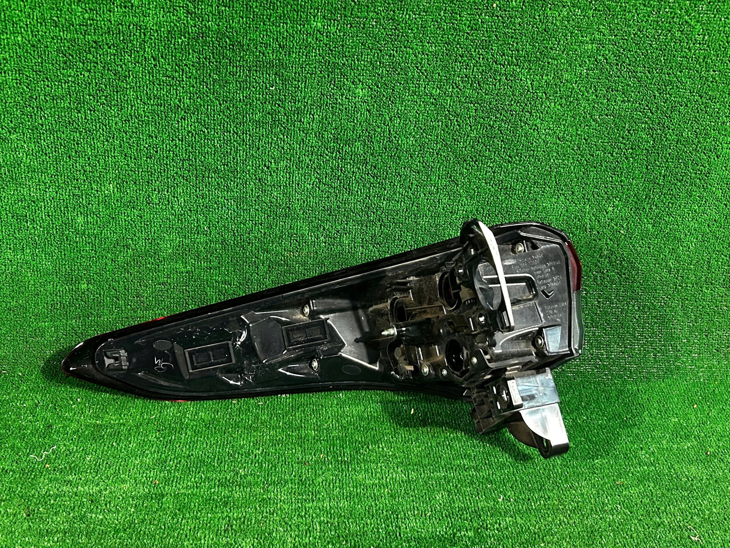 light rear part rear right TOYOTA HIGHLANDER 19