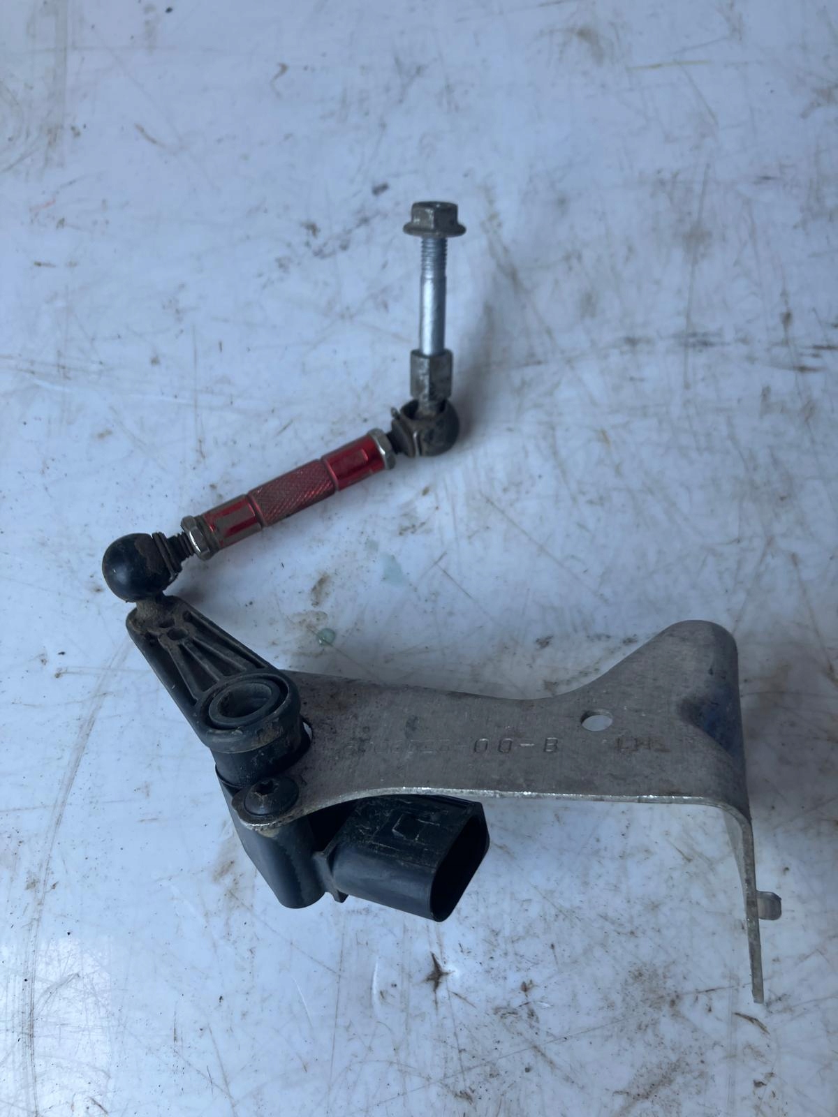 sensor POZIOMOWANIA left rear part TESLA MODEL S 1027971-00