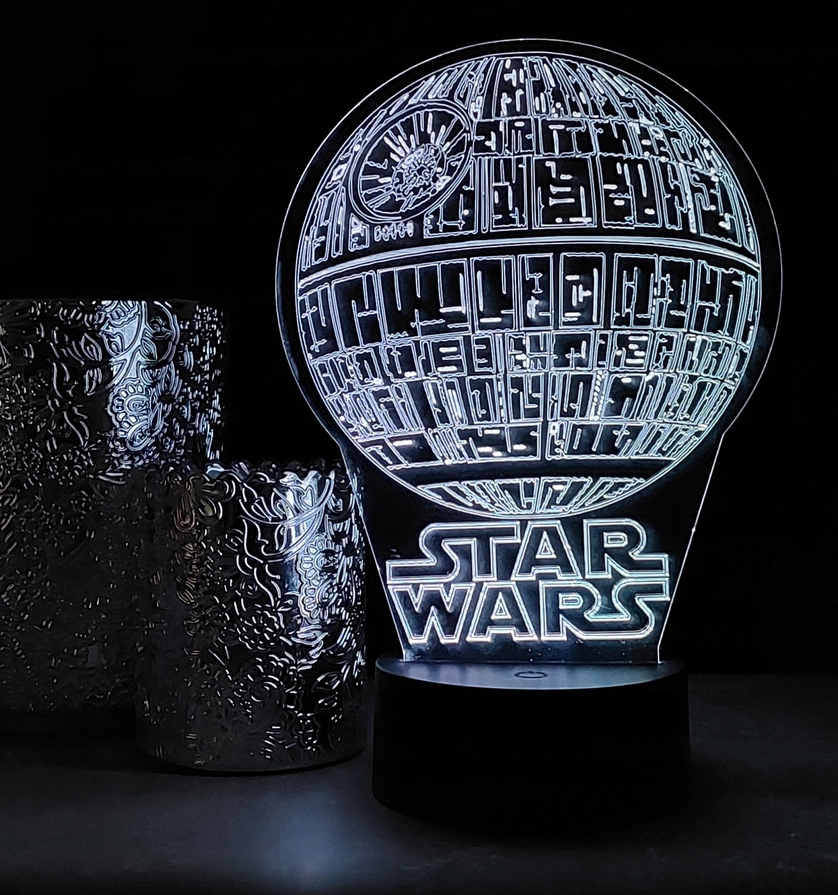 LAMPKA NOCNA STAR WARS 3D LED KOLORY RGB PILOT Kod producenta Lampka nocna 3D