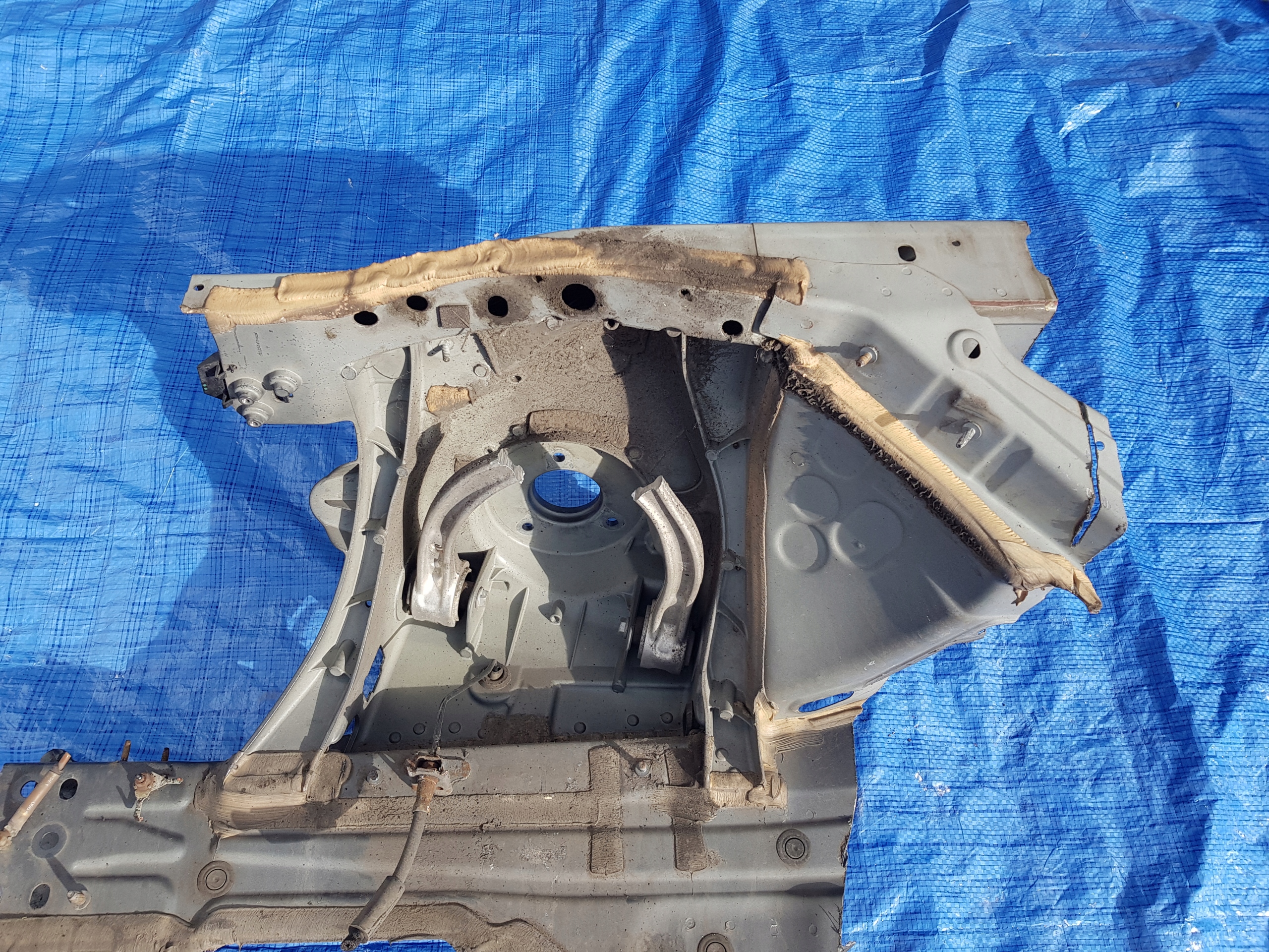MERCEDES W205 placement front body quarter front left
