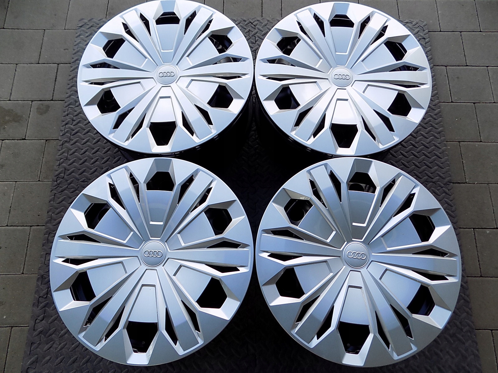 Диски с колпаками 17 5x112 AUDI A3, A4 B6, B7, Q3