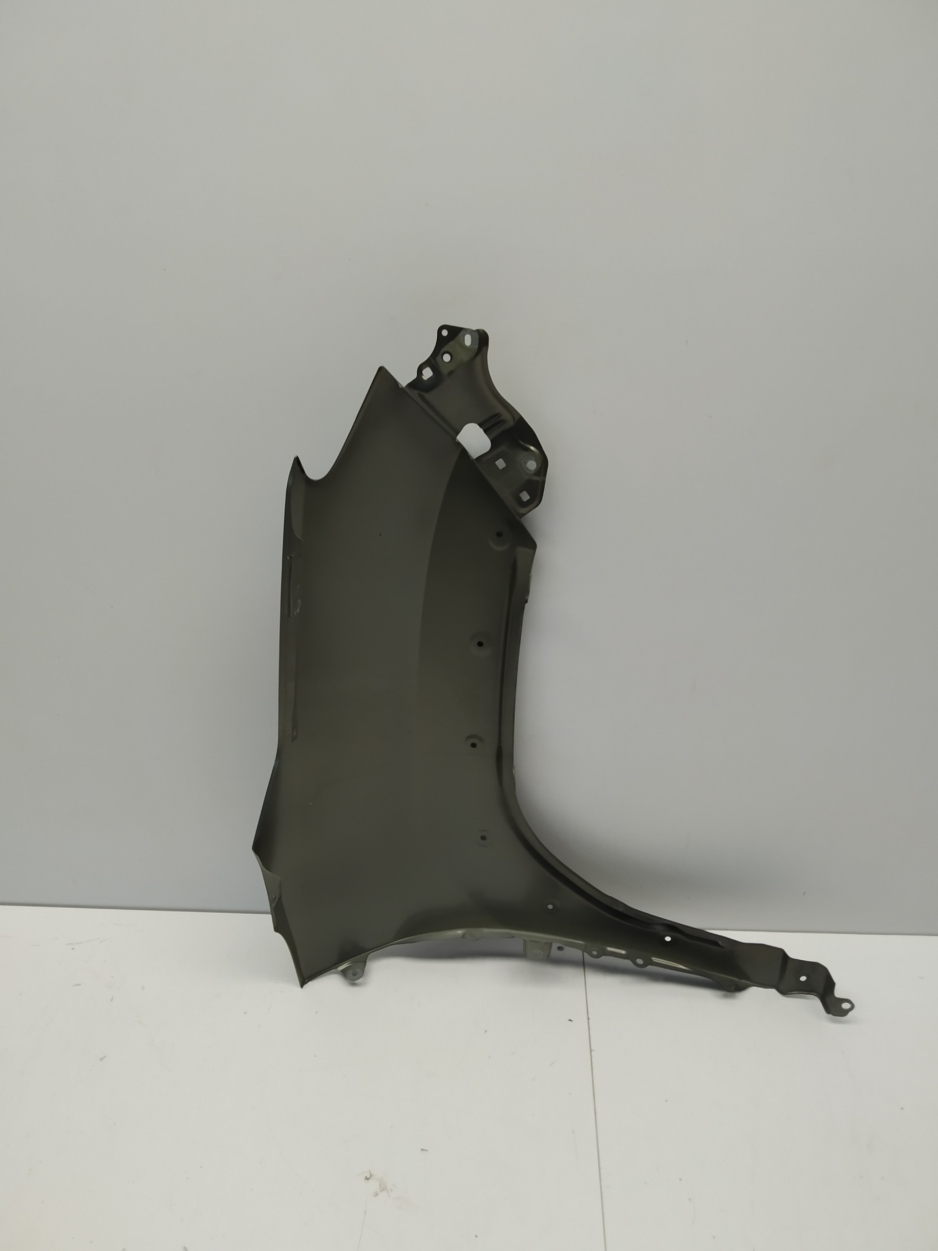 2020r + Toyota Yaris Cross fender front left front original
