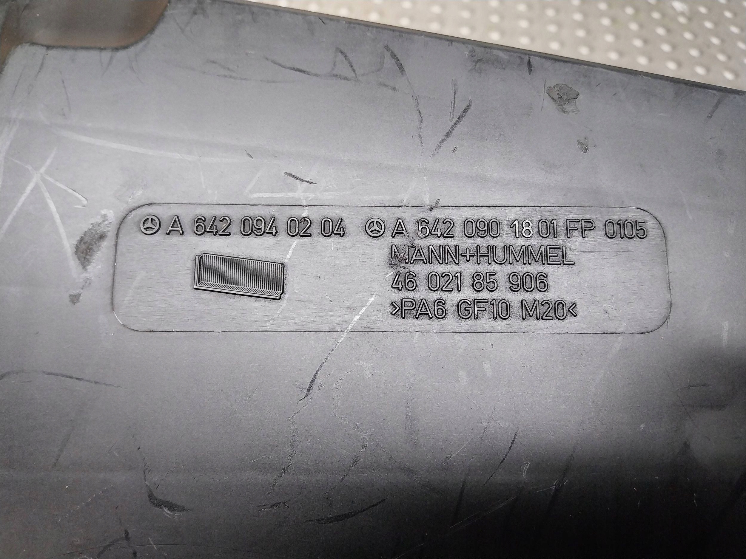 Gehäuse filter luft A6420901801 MERCEDES E-KLASA W211 CLS W219 3.0 CDI