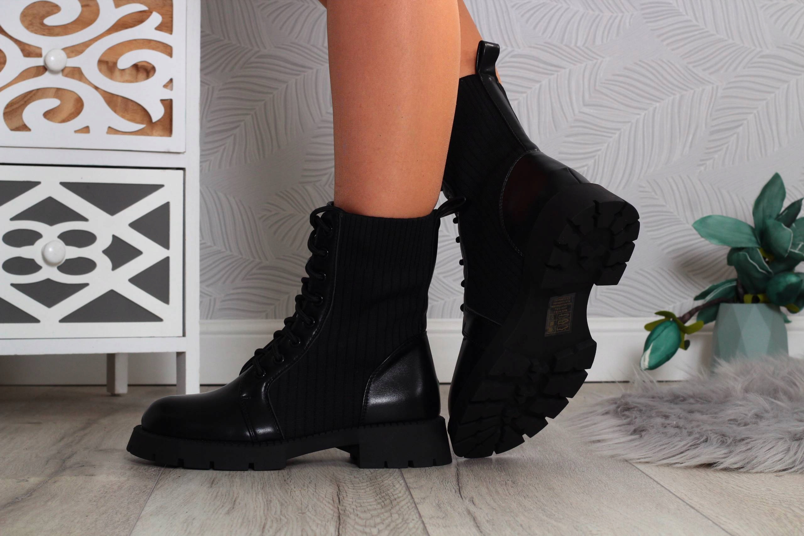 BOTKI ZIMOWE DAMSKIE BUTY TRAPERY WORKERY Wysokość za kostkę