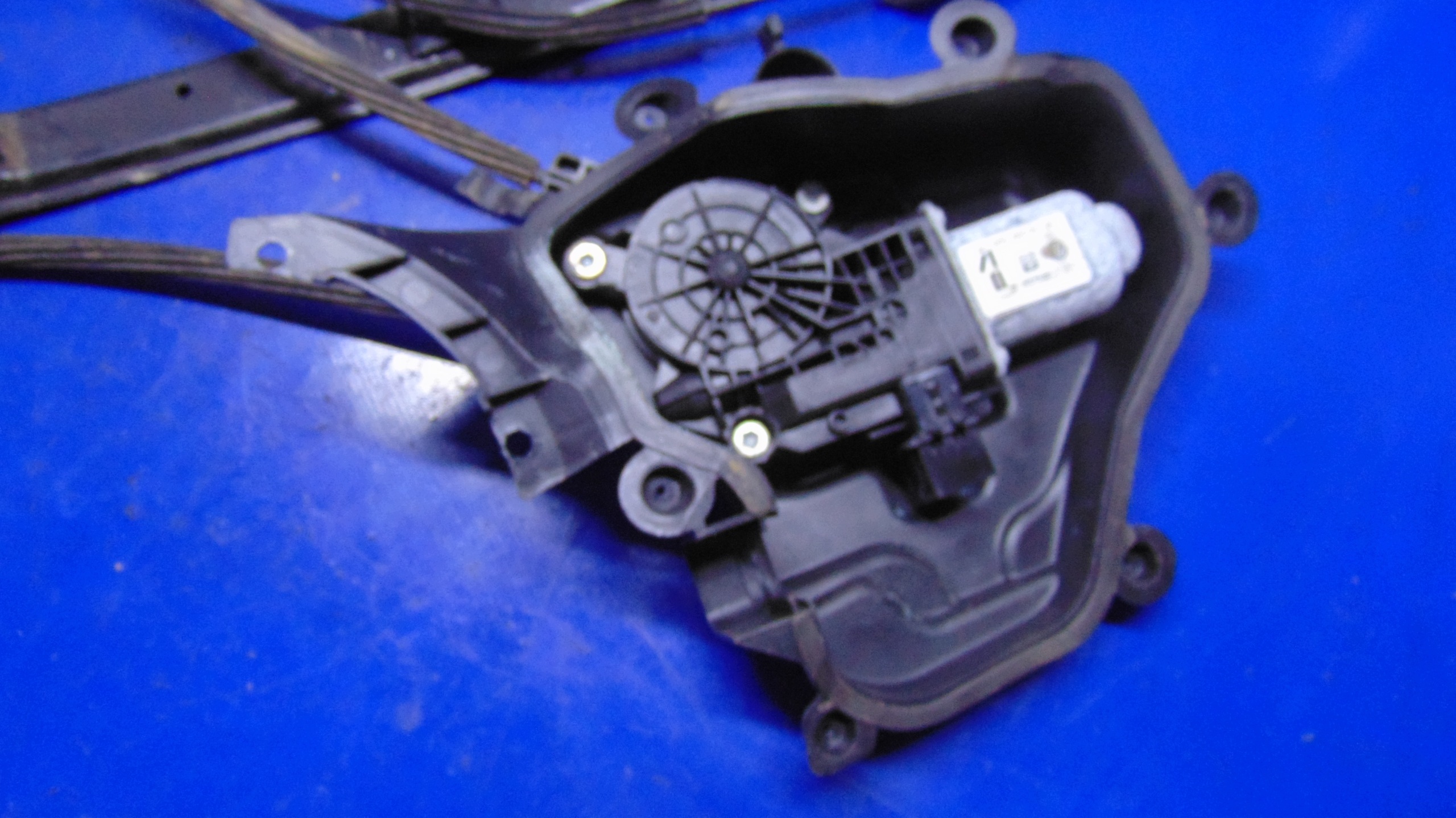 window regulator left front SEAT IBIZA 6J IV 08-17 ROK