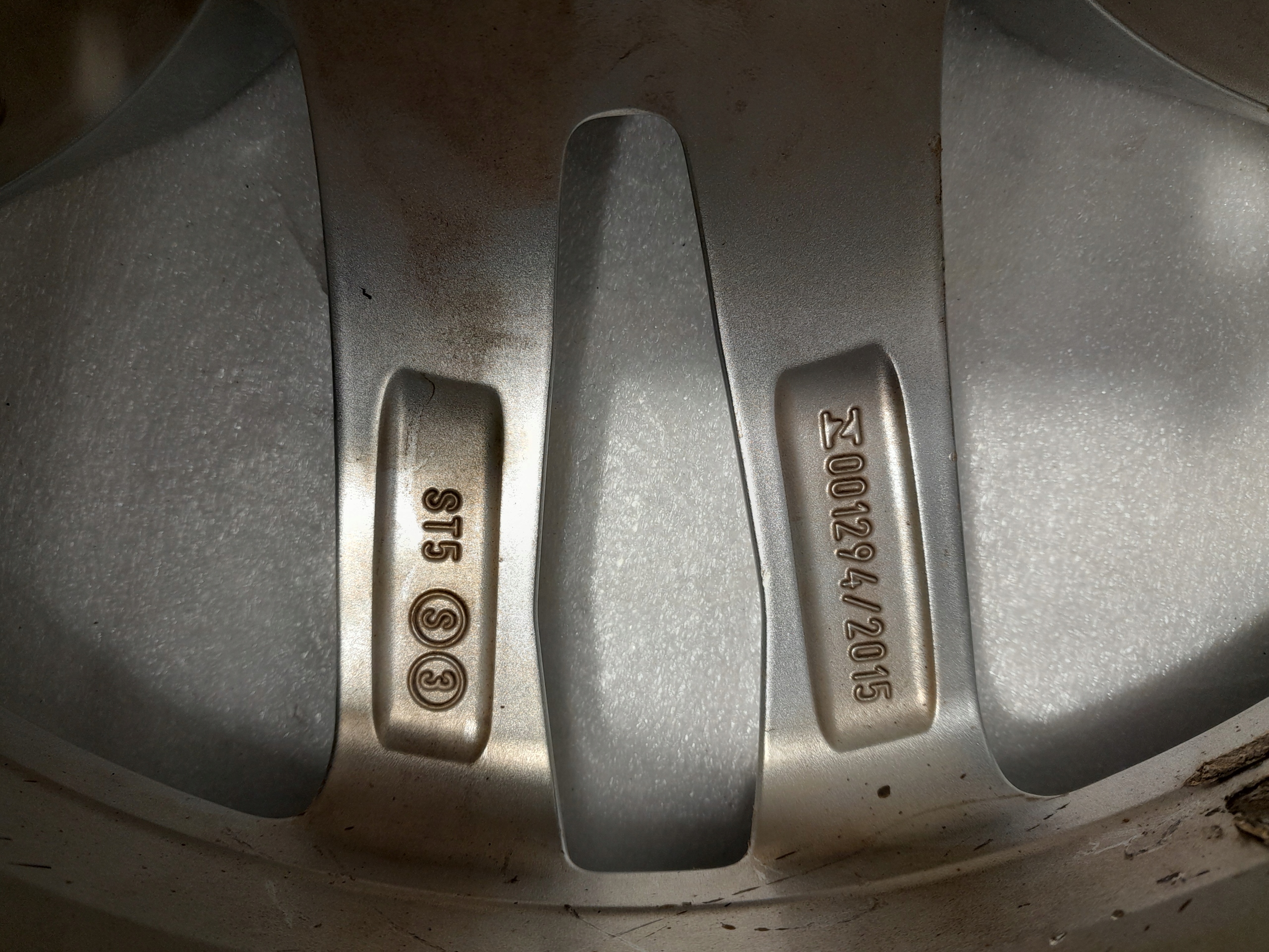 AUDI A4 B9 A5 8W A6 disk ALU 18'' CALI ORG. 8W0601025EB
