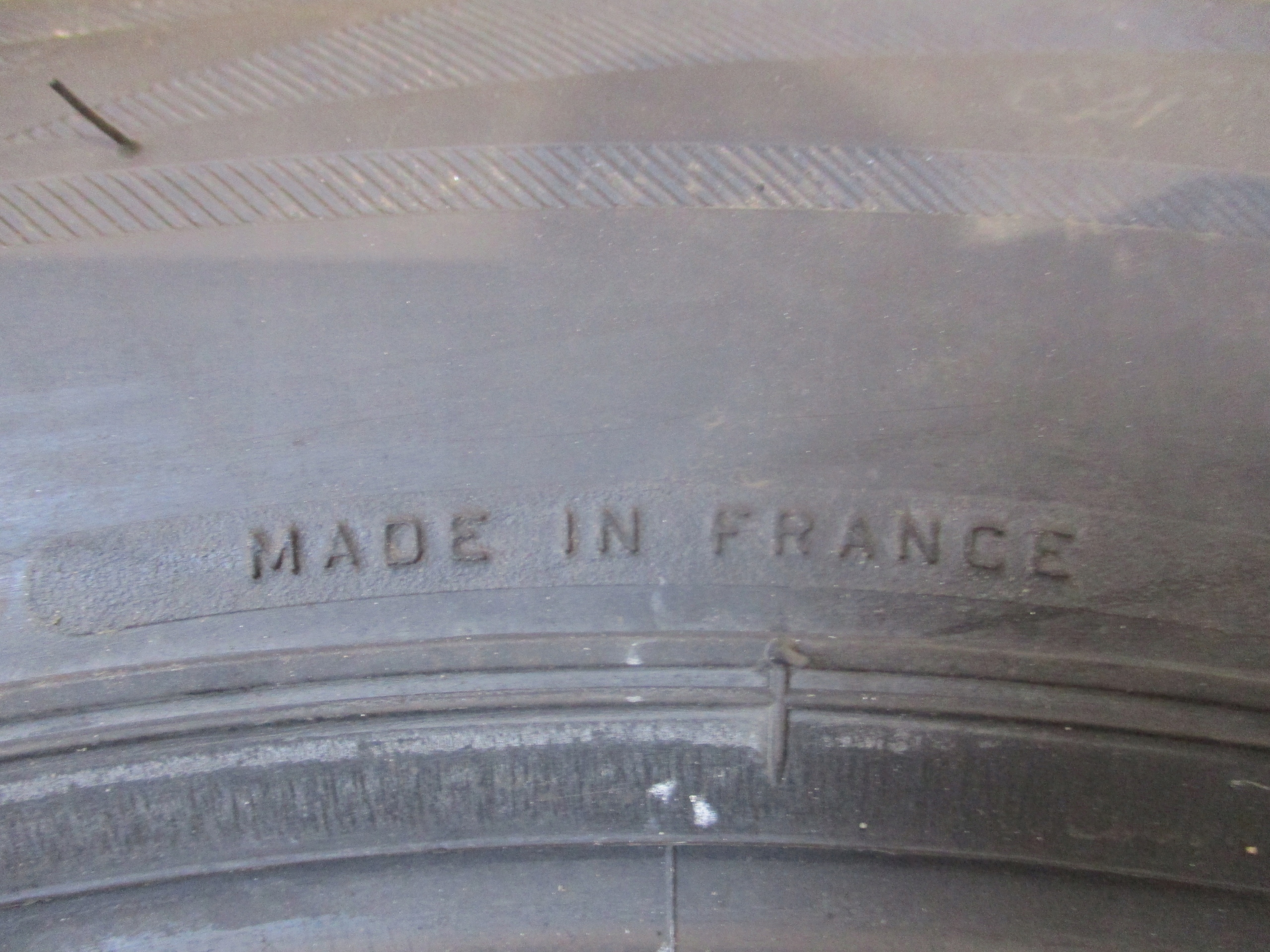 2 opony zimowe nowe 205/60R16 96H Bridgestone Blizzak LM-32 r. 2014 Model Blizzak LM-32