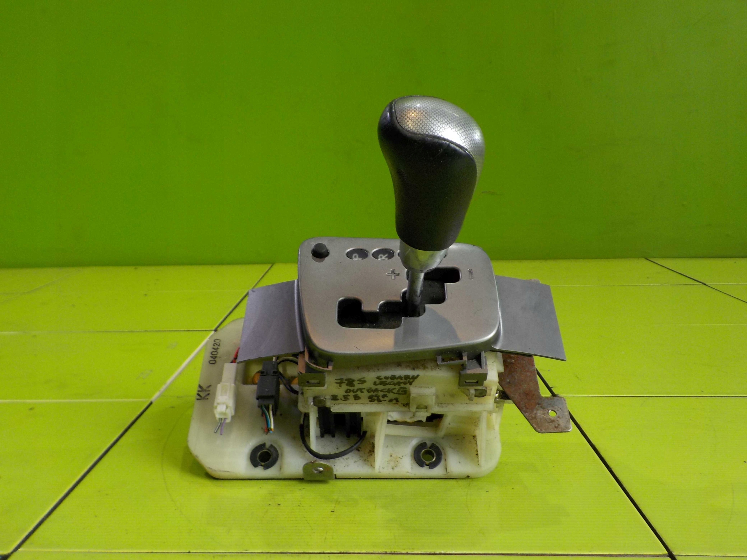 LEGACY OUTBACK III 2.5 B aut рычаги переключения передач