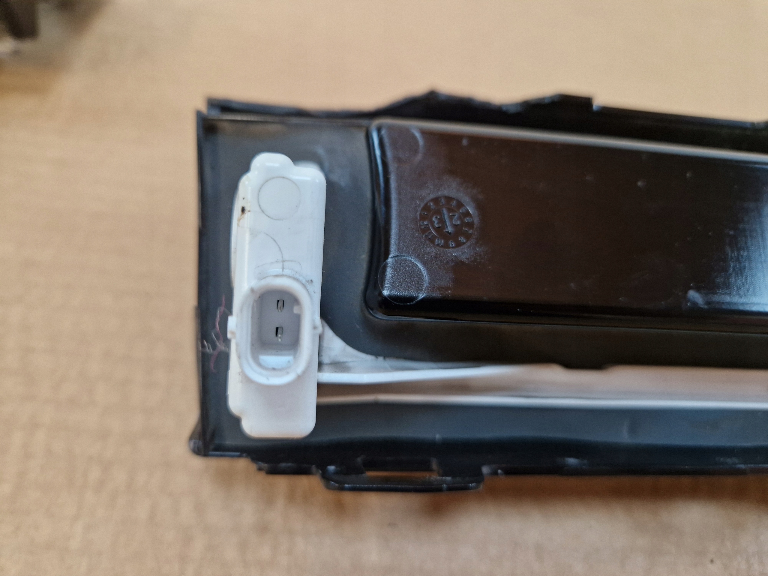 vw PASSAT B9 3J0 led решетка 3J0941654 3J0941653