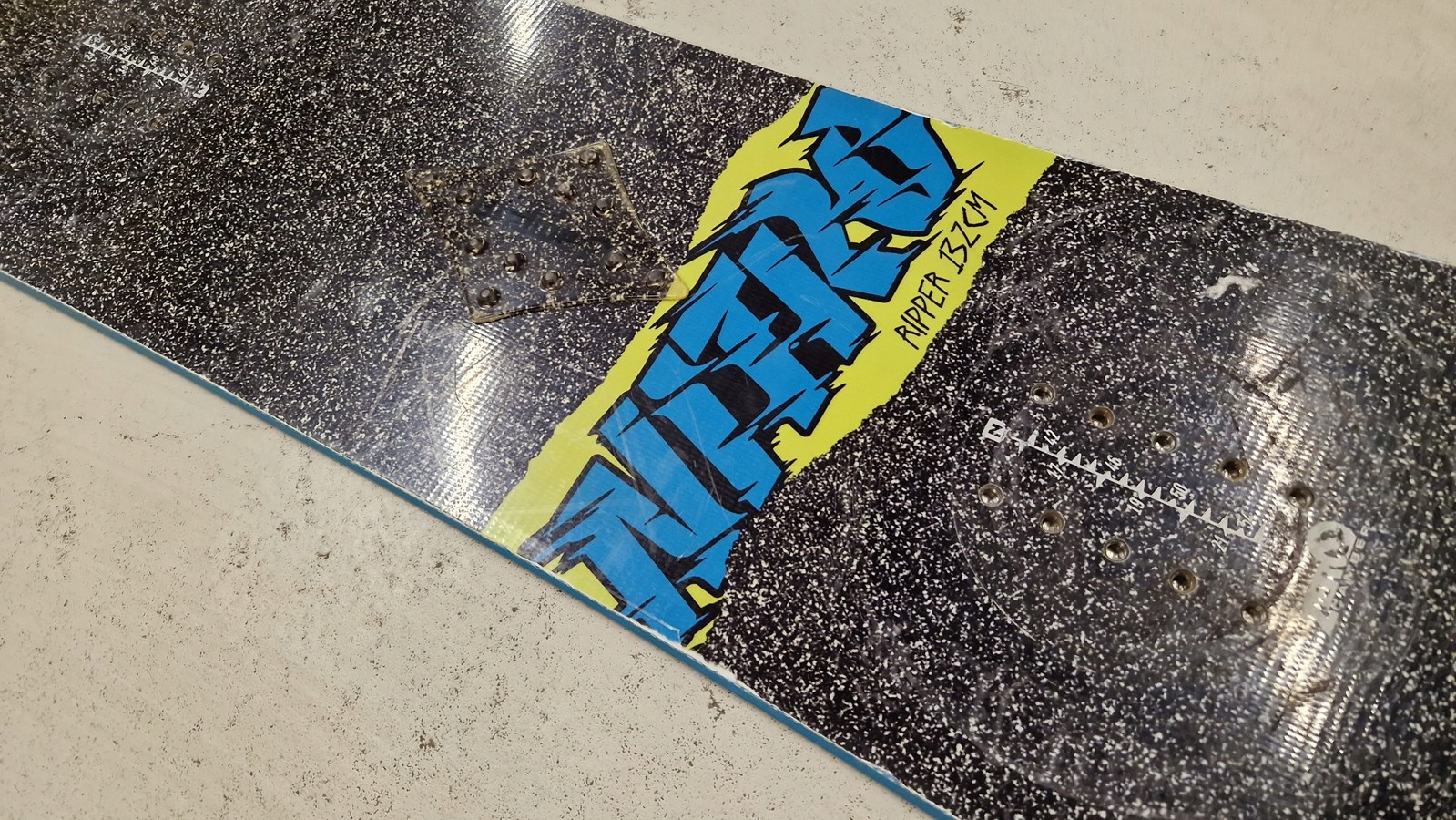 DESKA SNOWBOARDOWA NITRO RIPPER 132 Marka Nitro